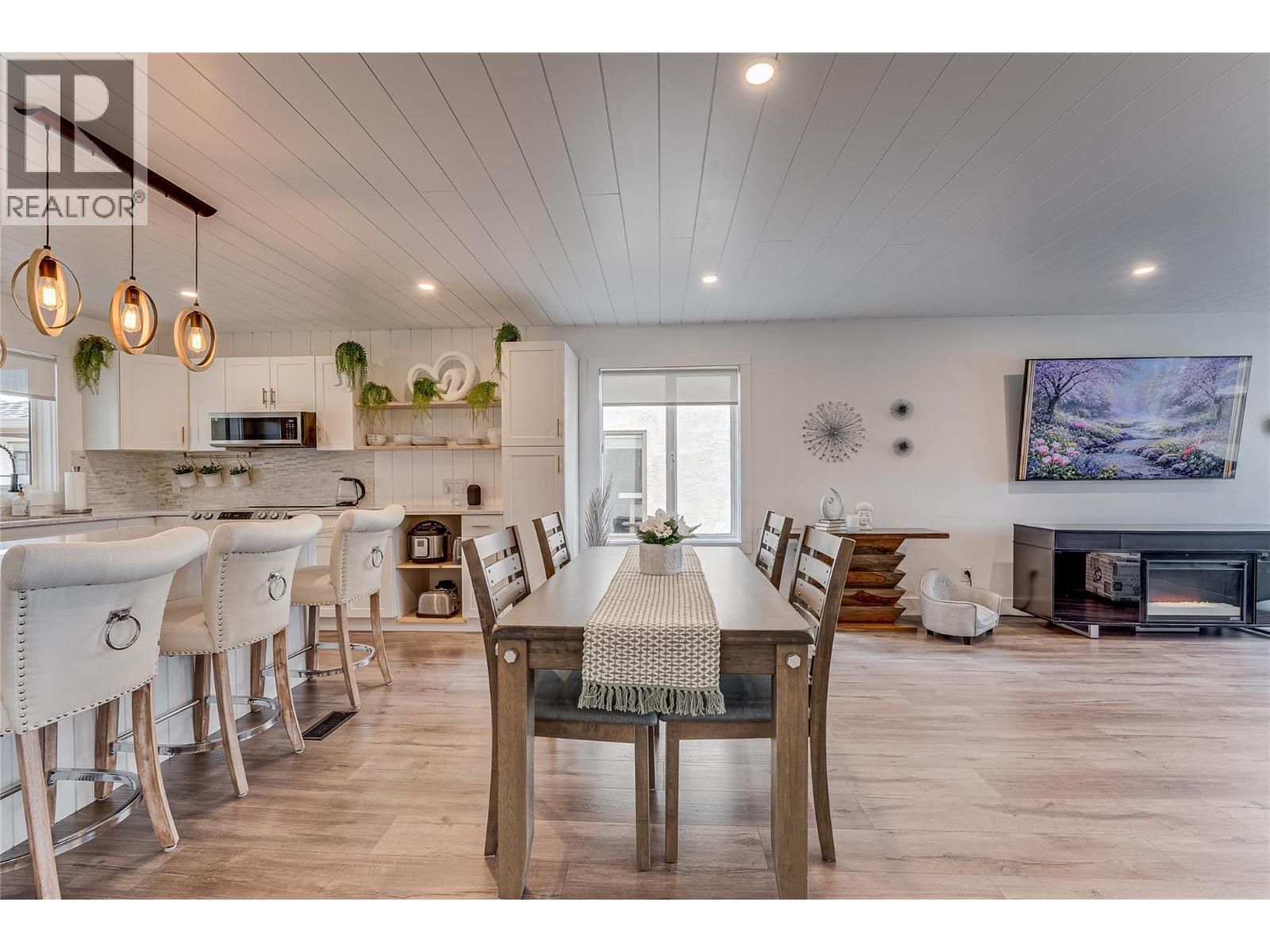 3930 20 Street Unit# 4, Vernon, British Columbia  V1T 4C9 - Photo 3 - 10382172