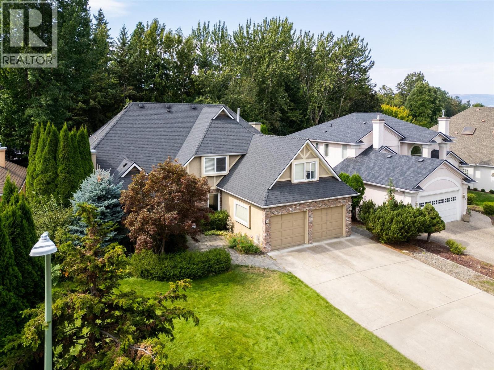 463 Cascia Drive, Kelowna, British Columbia  V1W 3C7 - Photo 2 - 10382220