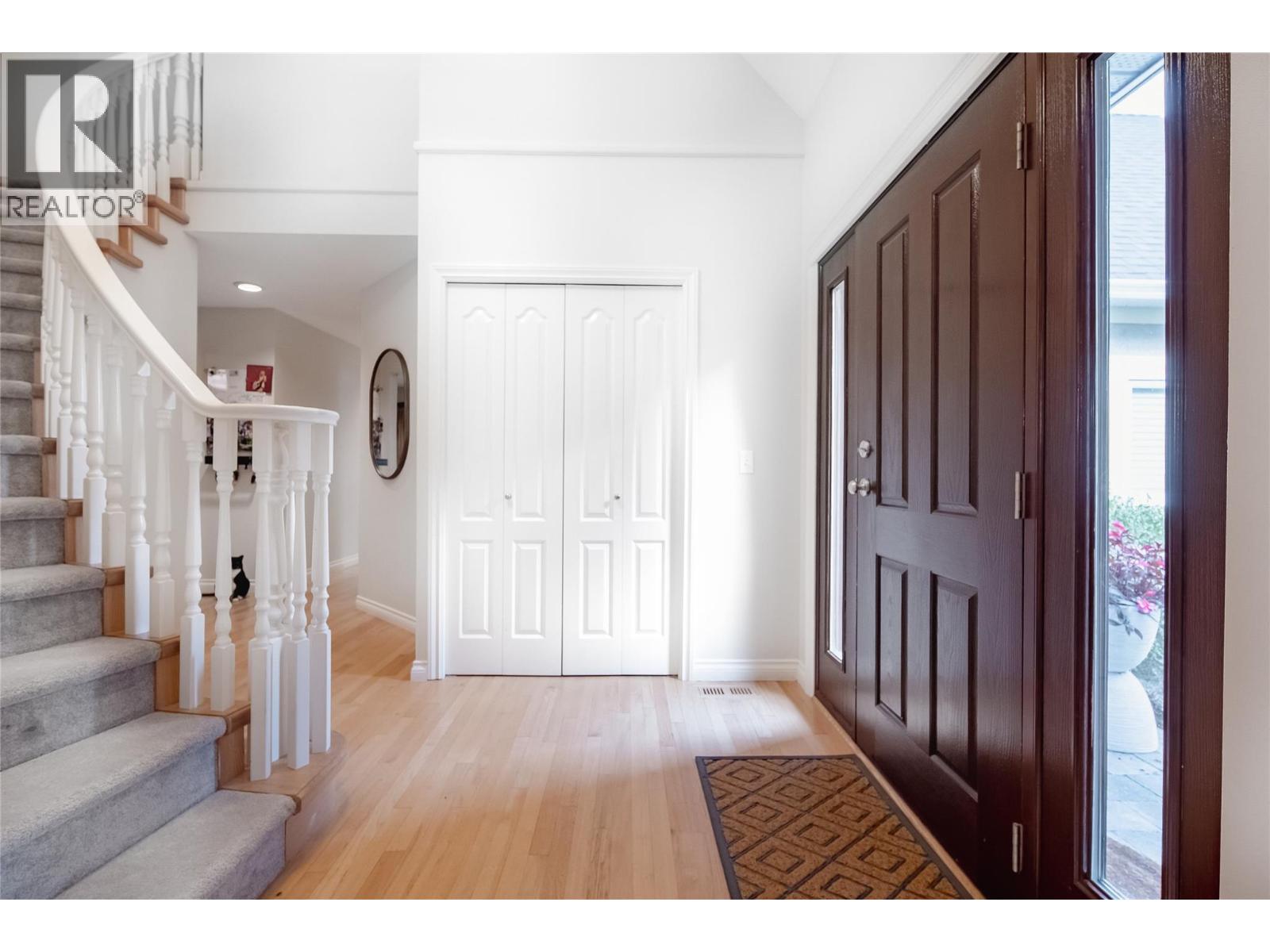 463 Cascia Drive, Kelowna, British Columbia  V1W 3C7 - Photo 4 - 10382220