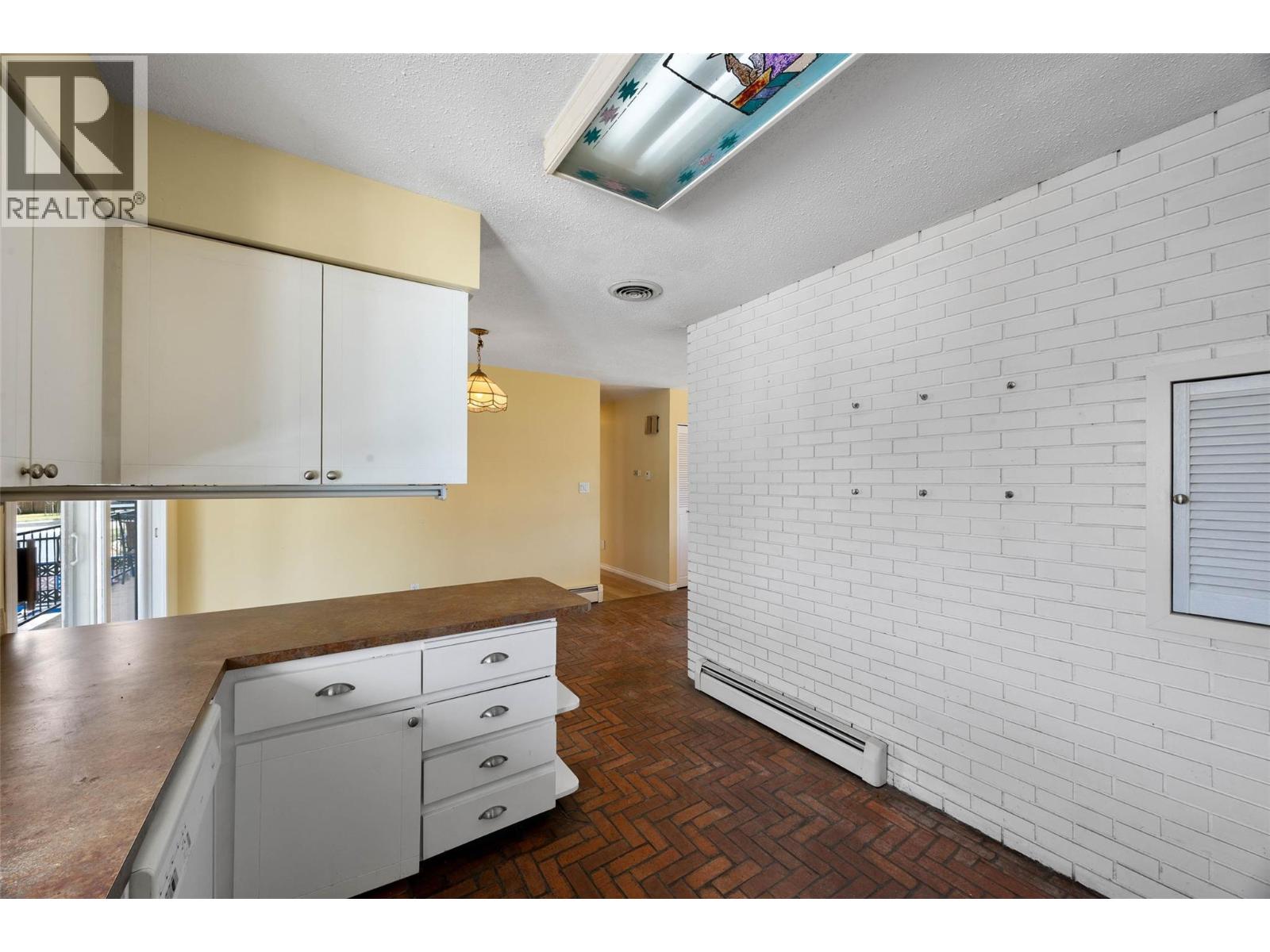 2248 Tranquille Road, Kamloops, British Columbia  V2B 3N2 - Photo 10 - 10382669