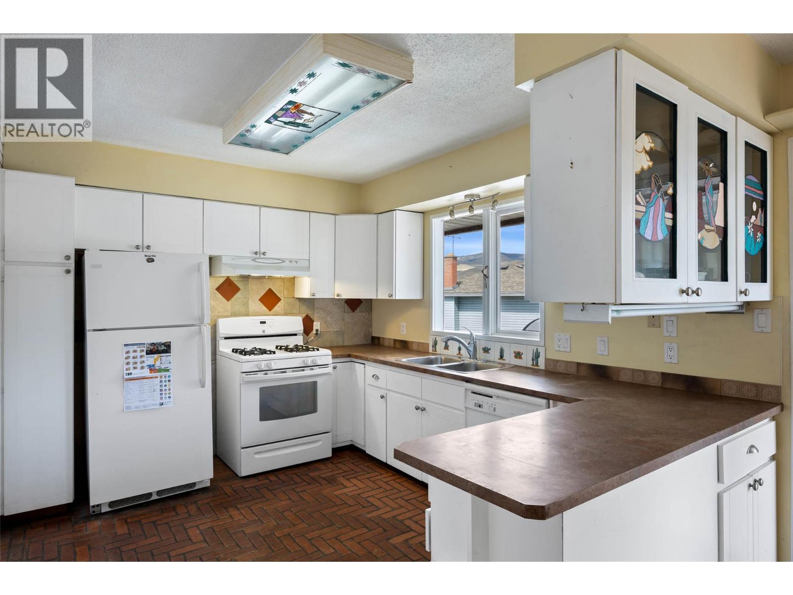 2248 Tranquille Road, Kamloops, British Columbia  V2B 3N2 - Photo 12 - 10382669