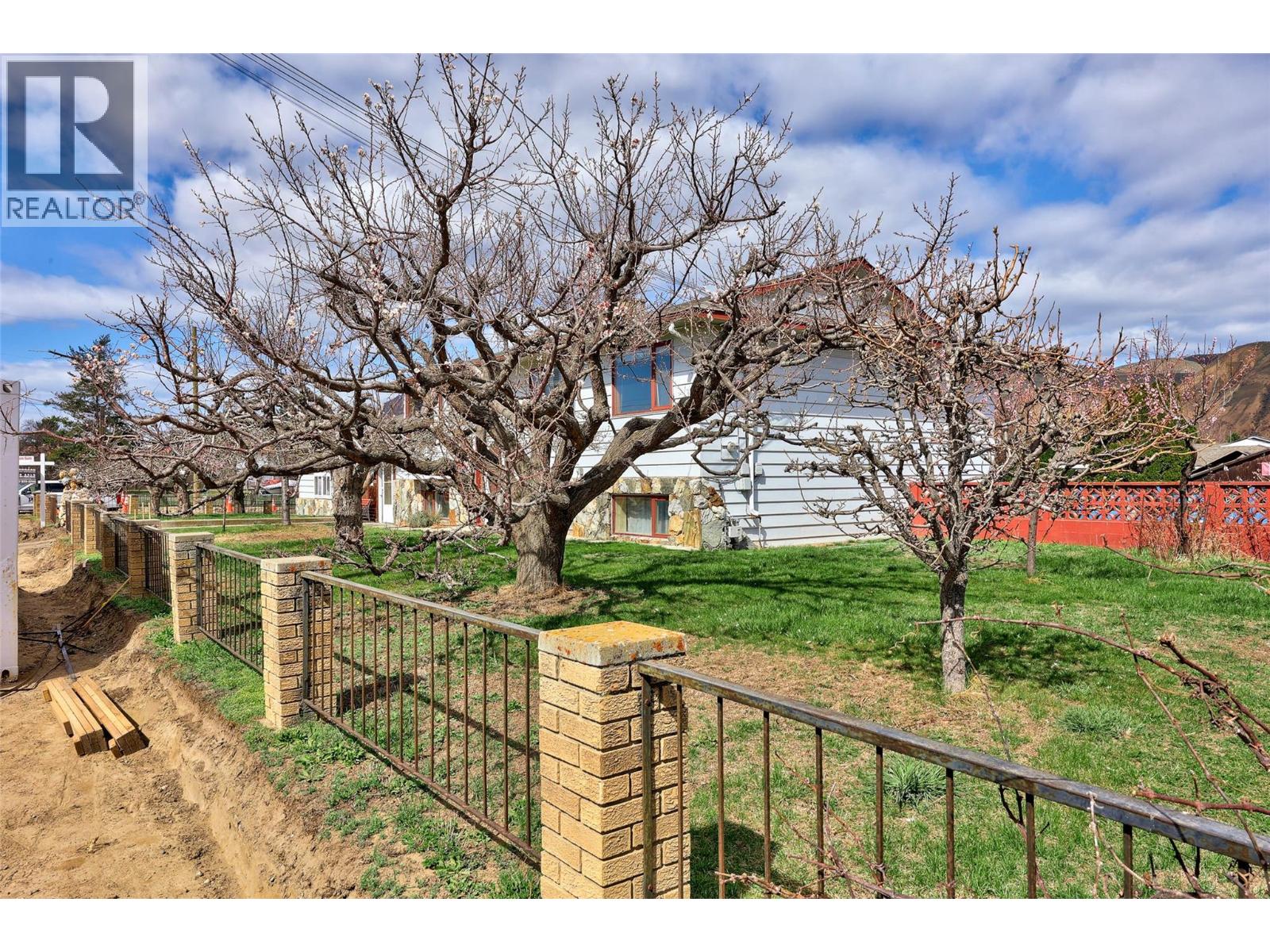 2248 Tranquille Road, Kamloops, British Columbia  V2B 3N2 - Photo 5 - 10382669