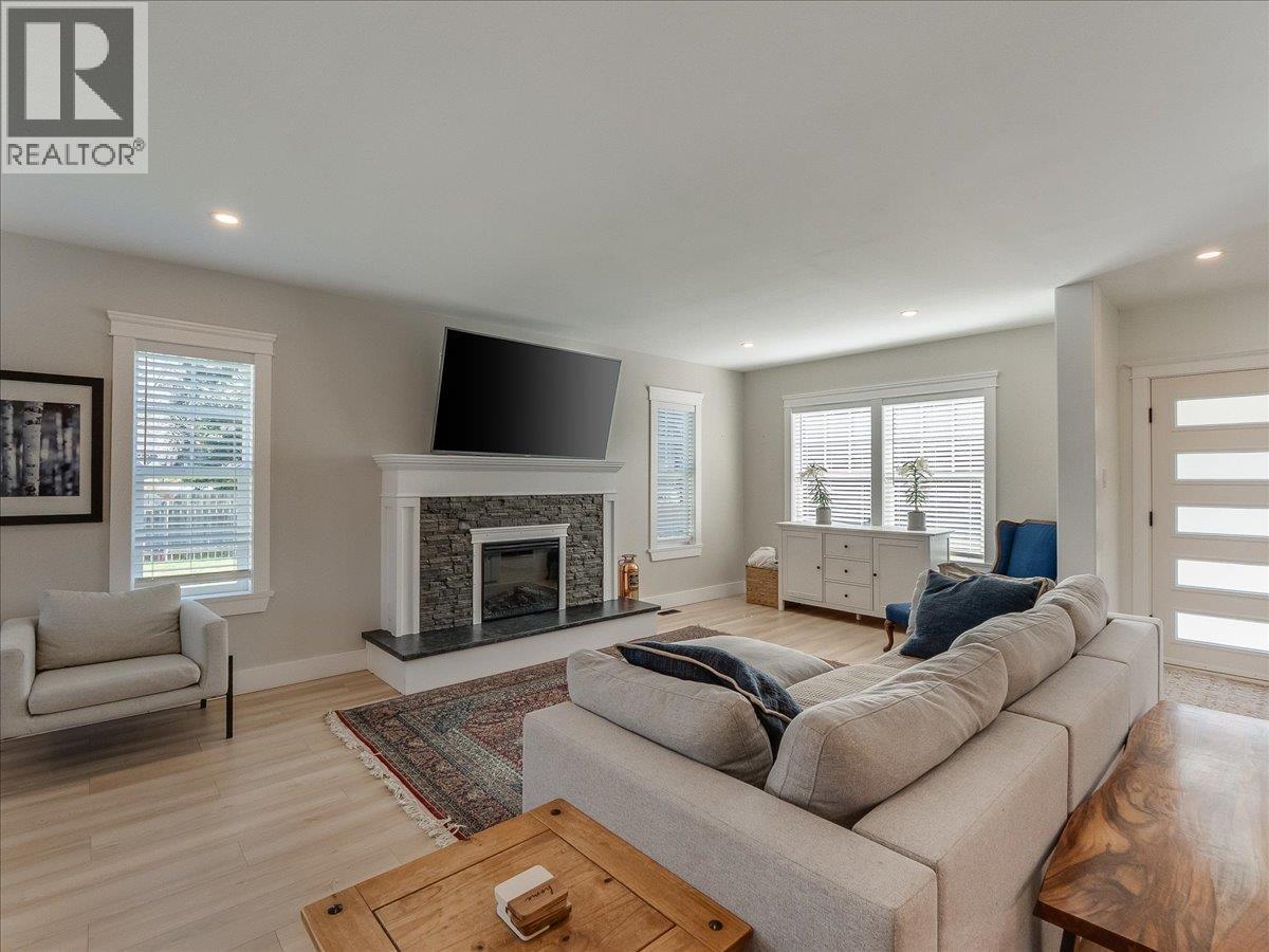 300 Kootenay Avenue, Trail, British Columbia  V1R 1H5 - Photo 16 - 10382416