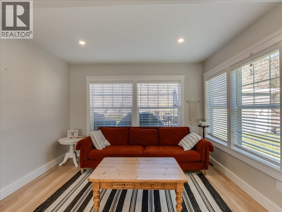 300 Kootenay Avenue, Trail, British Columbia  V1R 1H5 - Photo 19 - 10382416