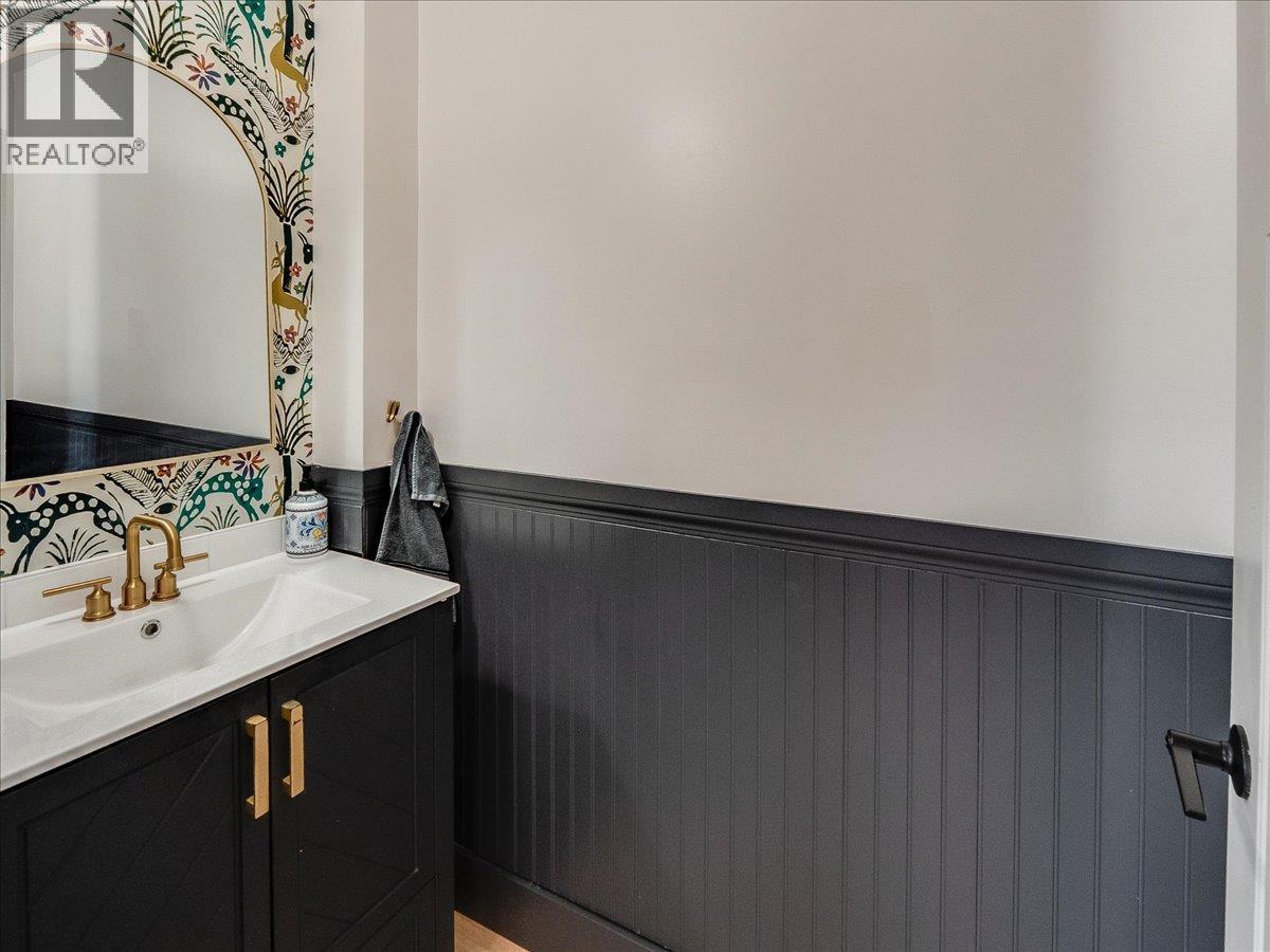 300 Kootenay Avenue, Trail, British Columbia  V1R 1H5 - Photo 20 - 10382416