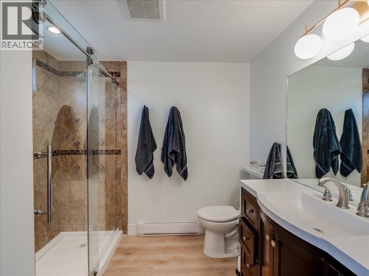 300 Kootenay Avenue, Trail, British Columbia  V1R 1H5 - Photo 24 - 10382416