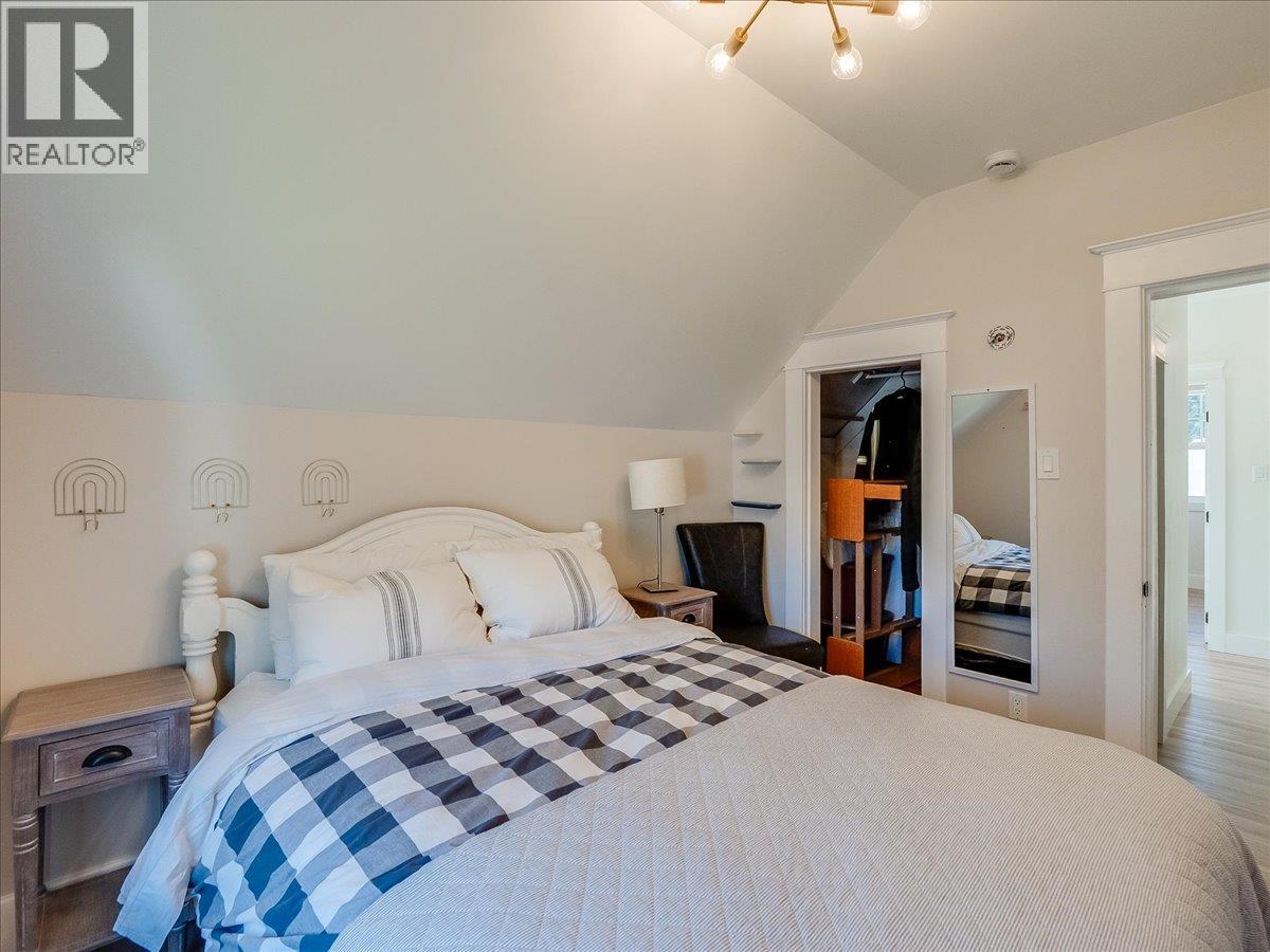 300 Kootenay Avenue, Trail, British Columbia  V1R 1H5 - Photo 30 - 10382416