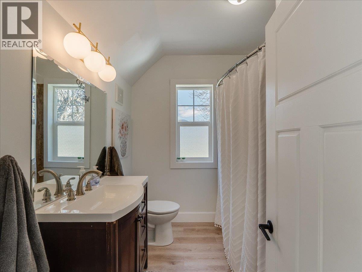 300 Kootenay Avenue, Trail, British Columbia  V1R 1H5 - Photo 31 - 10382416