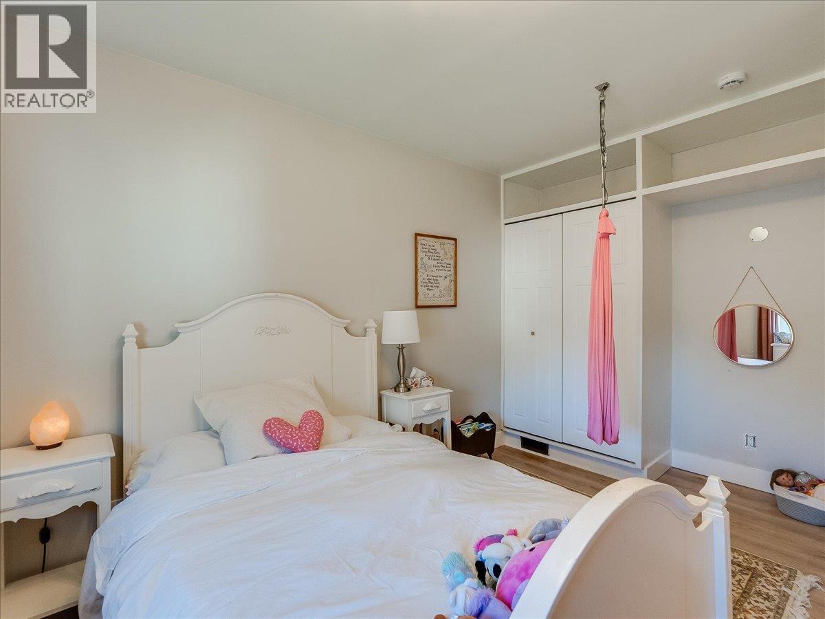 300 Kootenay Avenue, Trail, British Columbia  V1R 1H5 - Photo 35 - 10382416