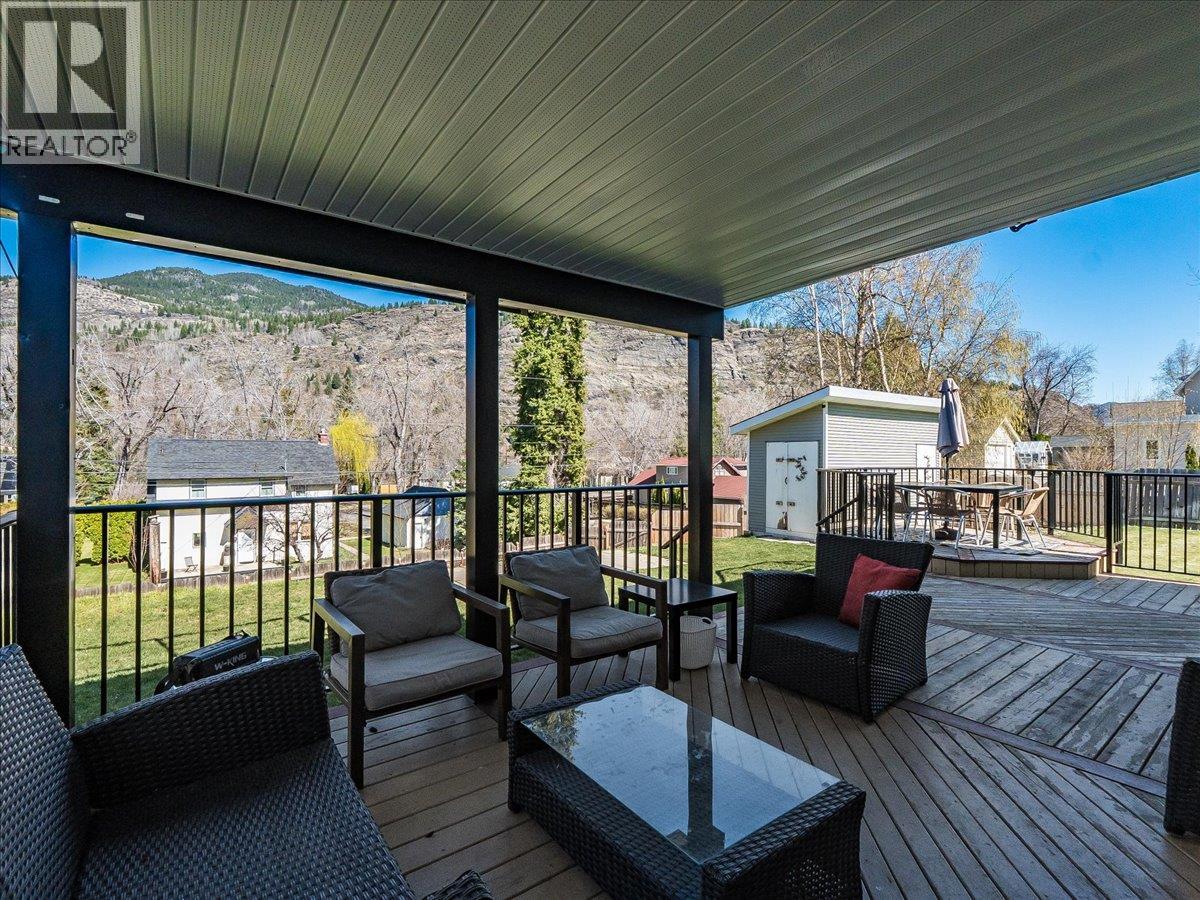 300 Kootenay Avenue, Trail, British Columbia  V1R 1H5 - Photo 46 - 10382416