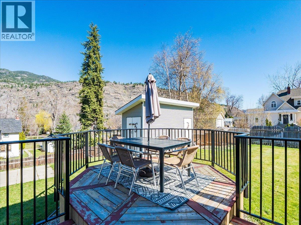 300 Kootenay Avenue, Trail, British Columbia  V1R 1H5 - Photo 49 - 10382416