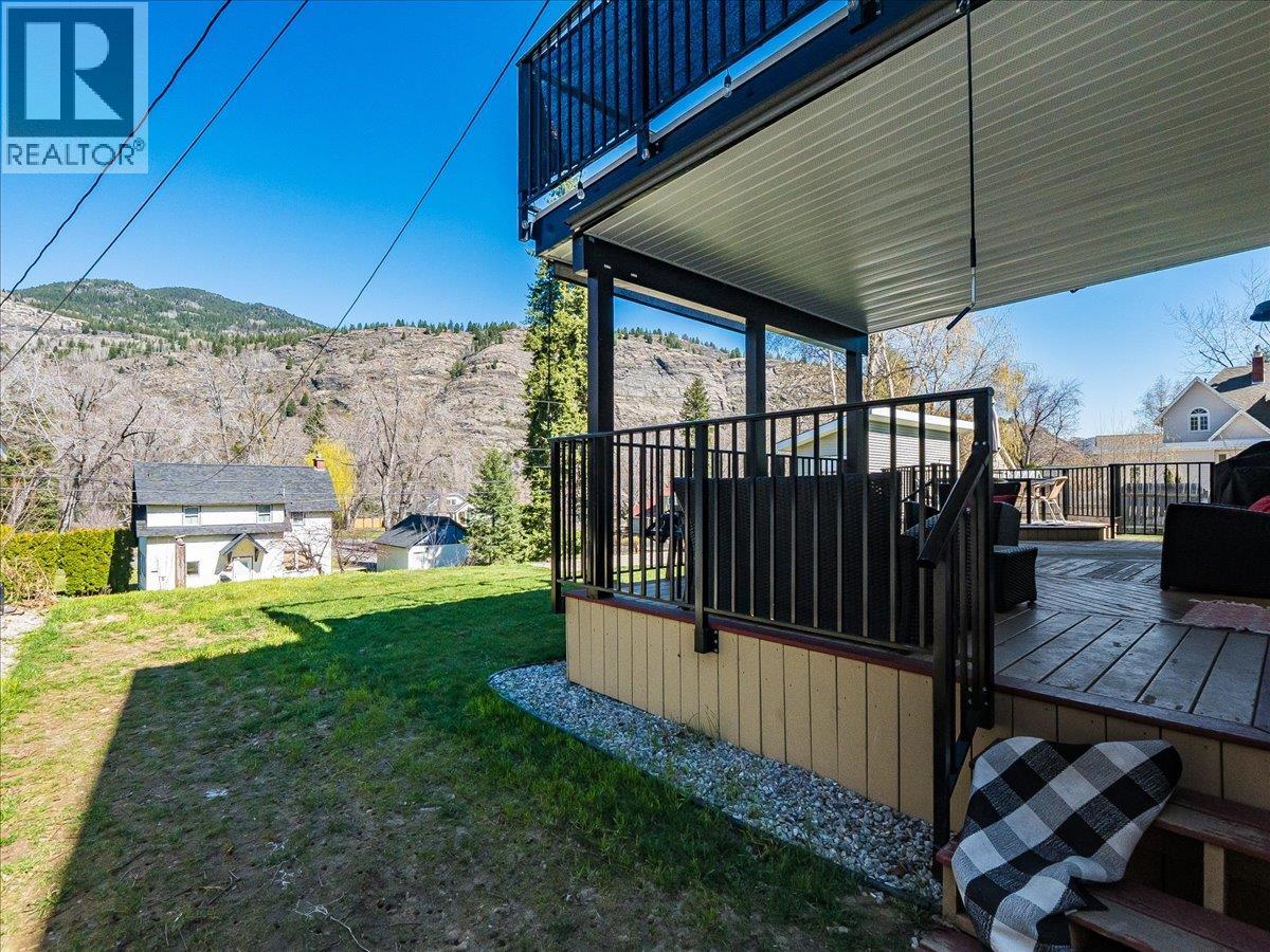 300 Kootenay Avenue, Trail, British Columbia  V1R 1H5 - Photo 50 - 10382416