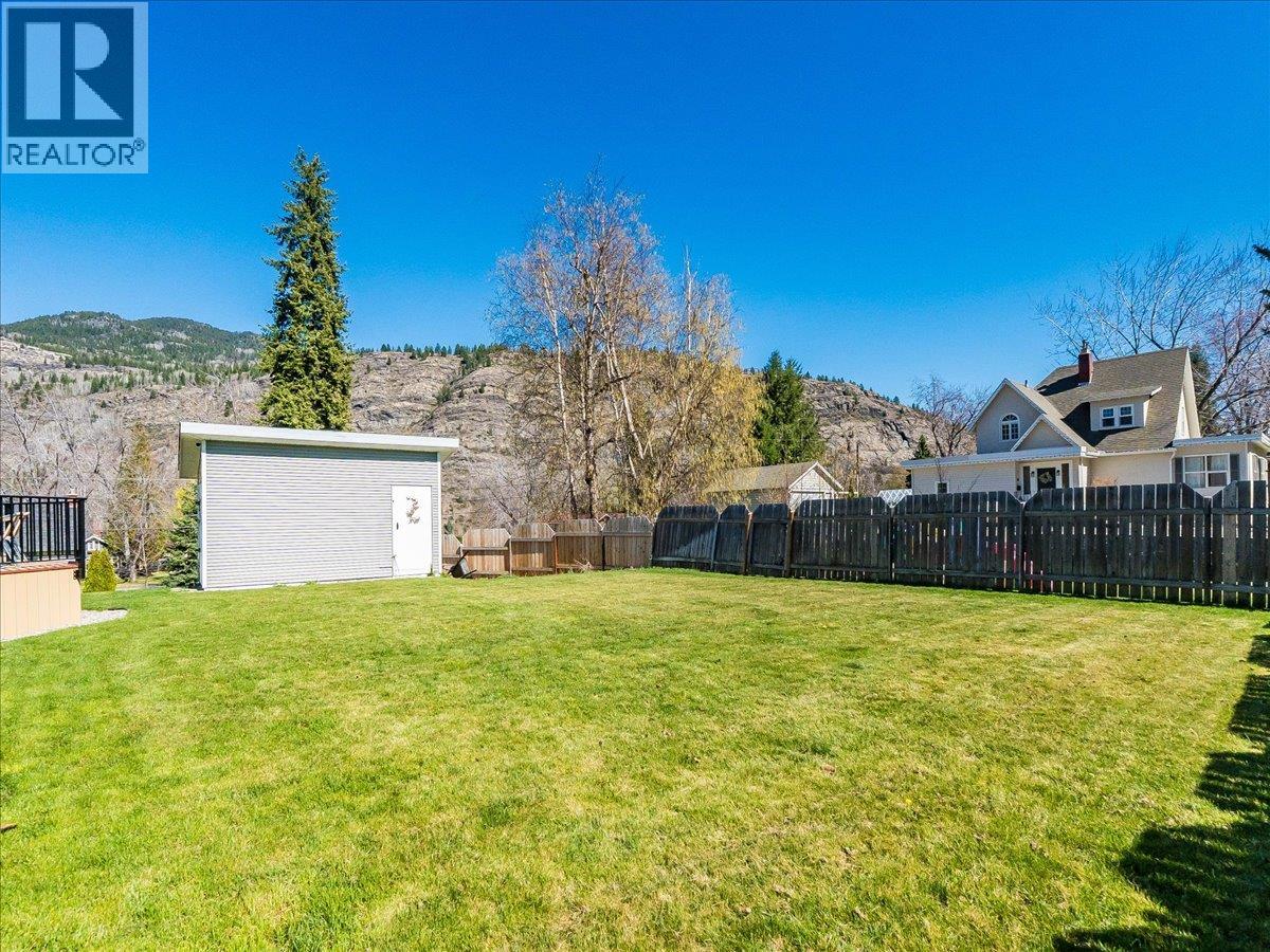 300 Kootenay Avenue, Trail, British Columbia  V1R 1H5 - Photo 54 - 10382416
