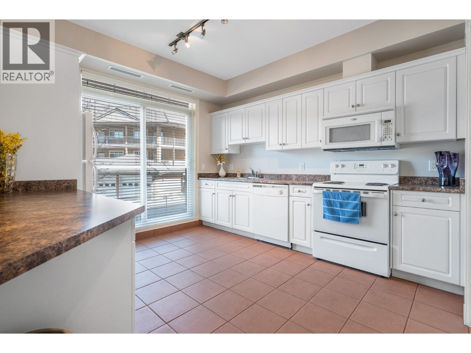 3550 Woodsdale Road Unit# 209, Lake Country, British Columbia  V4V 2P5 - Photo 24 - 10381898