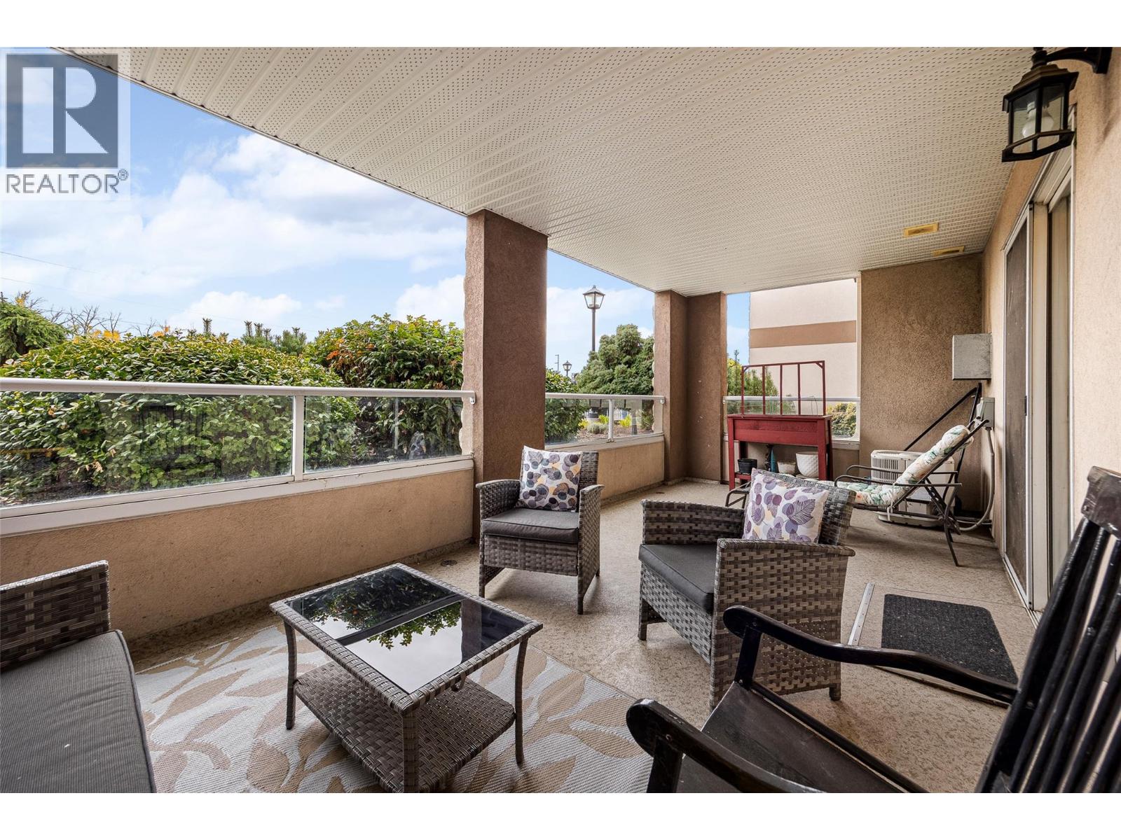 1966 Durnin Road Unit# 104, Kelowna, British Columbia  V1X 7Z2 - Photo 4 - 10382664