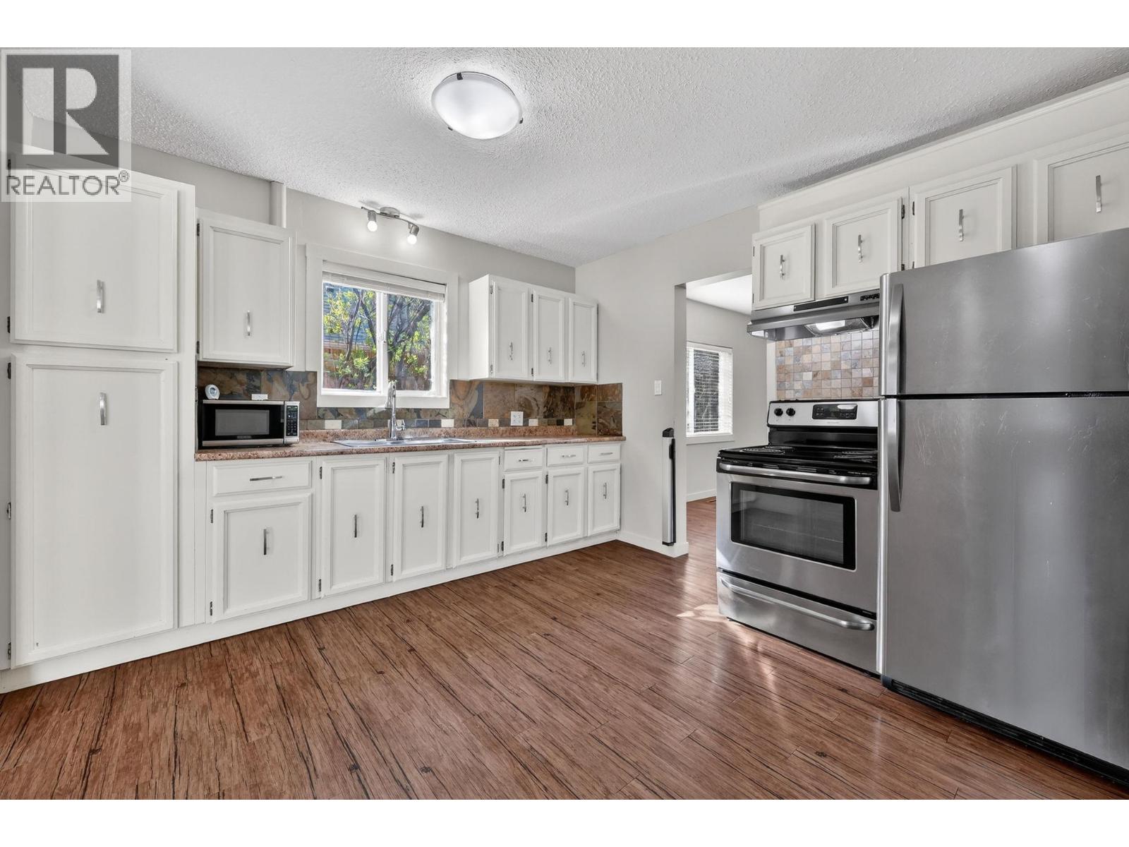 991 Coronation Avenue, Kelowna, British Columbia  V1Y 7A6 - Photo 23 - 10382209