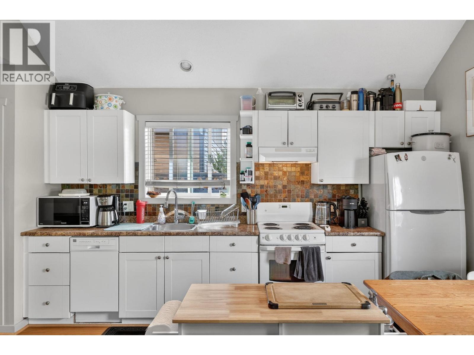 991 Coronation Avenue, Kelowna, British Columbia  V1Y 7A6 - Photo 37 - 10382209