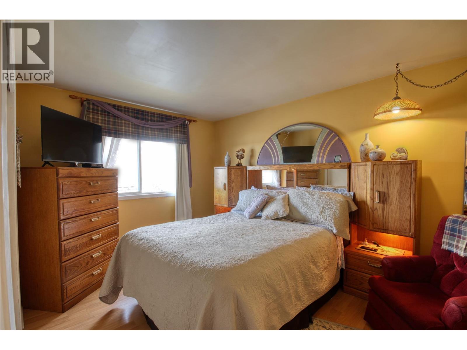 4771 Burns Avenue, Canal Flats, British Columbia  V0B 1B0 - Photo 5 - 10381653