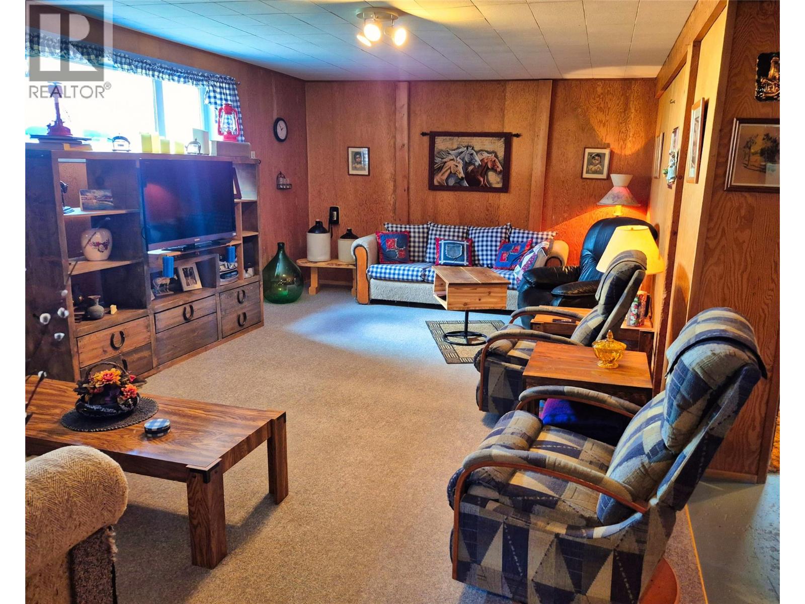 4771 Burns Avenue, Canal Flats, British Columbia  V0B 1B0 - Photo 9 - 10381653