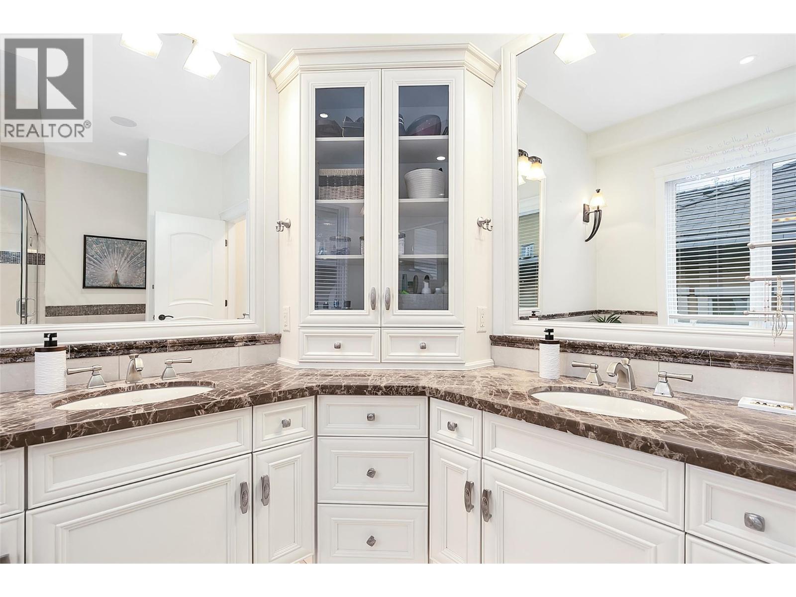 1981 Capistrano Drive, Kelowna, British Columbia  V1V 2N1 - Photo 21 - 10382686