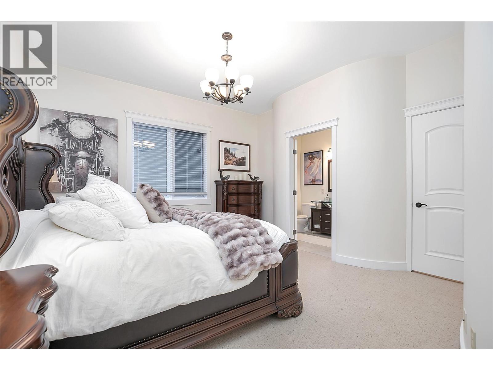 1981 Capistrano Drive, Kelowna, British Columbia  V1V 2N1 - Photo 24 - 10382686