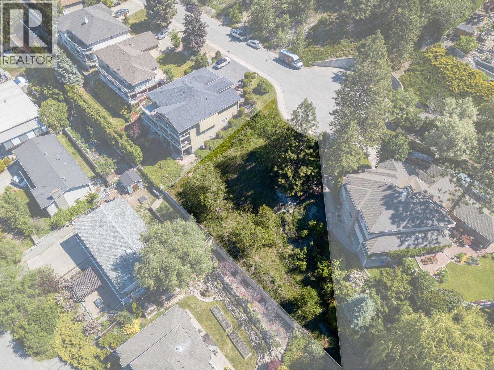 952 Ackerman Court, Kelowna, British Columbia  V1X 7L2 - Photo 5 - 10382738