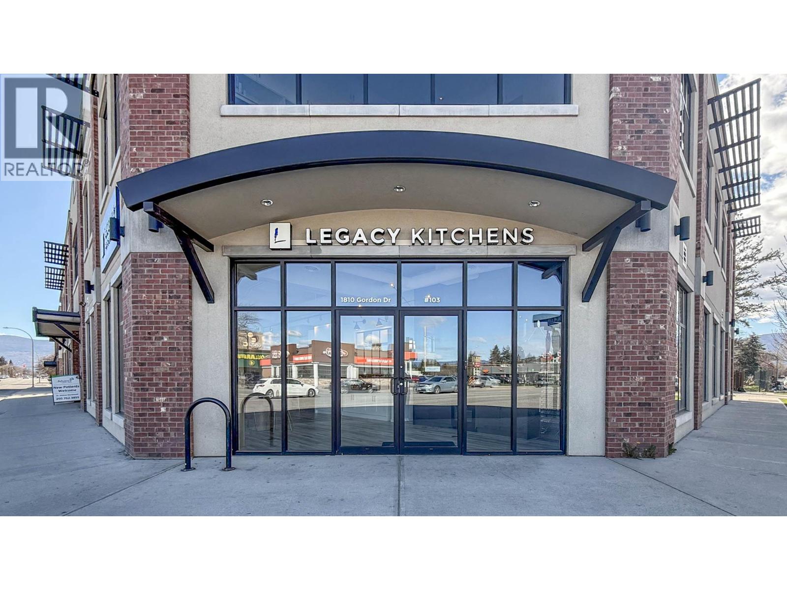 1810 Gordon Drive Unit# 103, Kelowna, British Columbia  V1Y 0E2 - Photo 1 - 10382650