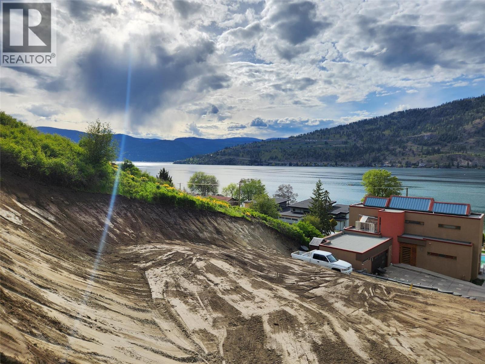8164 Okanagan Landing Road, Vernon, British Columbia  V1H 1J4 - Photo 1 - 10382633