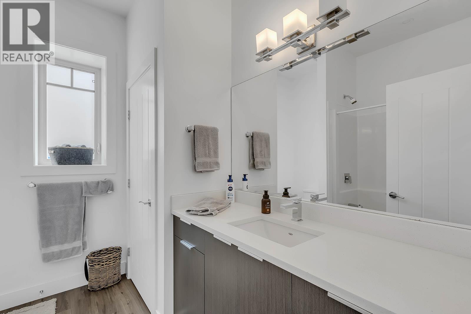 1796 Tower Ranch Boulevard, Kelowna, British Columbia  V1P 1B5 - Photo 33 - 10381315