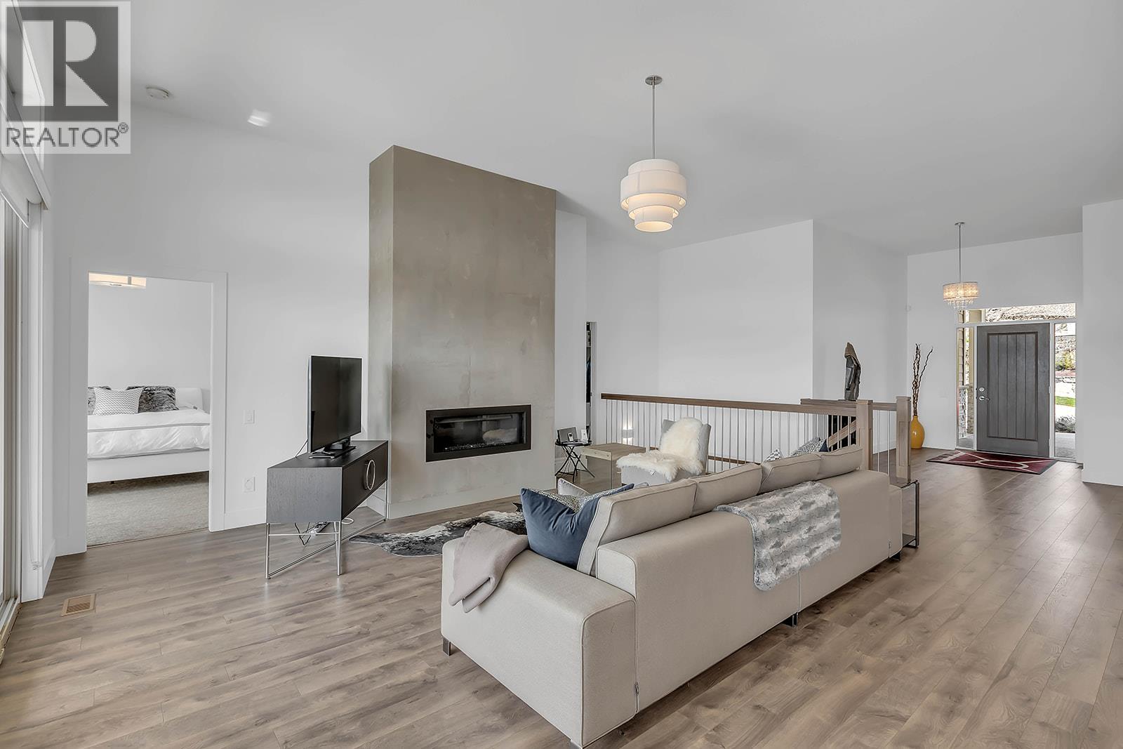 1796 Tower Ranch Boulevard, Kelowna, British Columbia  V1P 1B5 - Photo 5 - 10381315