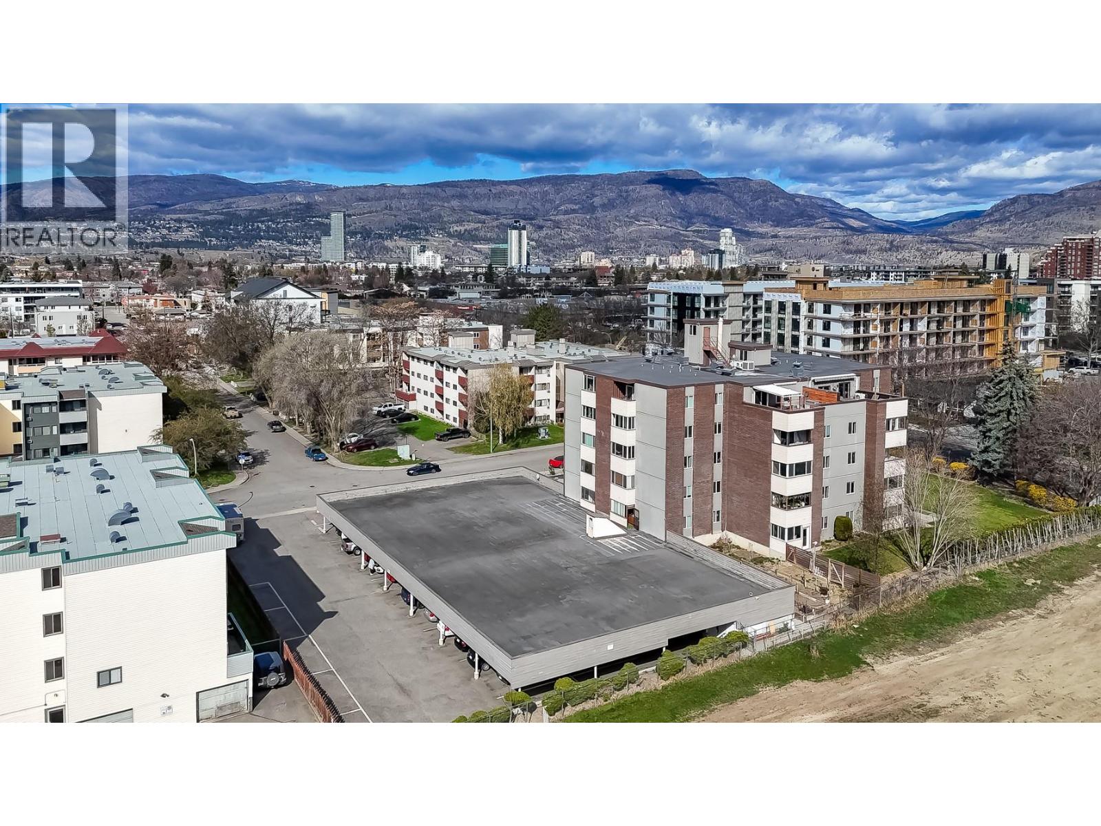 1915 Pacific Court Unit# 401, Kelowna, British Columbia  V1Y 8B3 - Photo 2 - 10382296