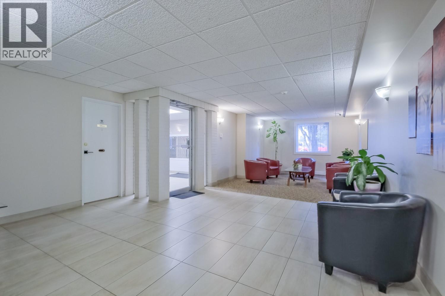 1915 Pacific Court Unit# 401, Kelowna, British Columbia  V1Y 8B3 - Photo 25 - 10382296