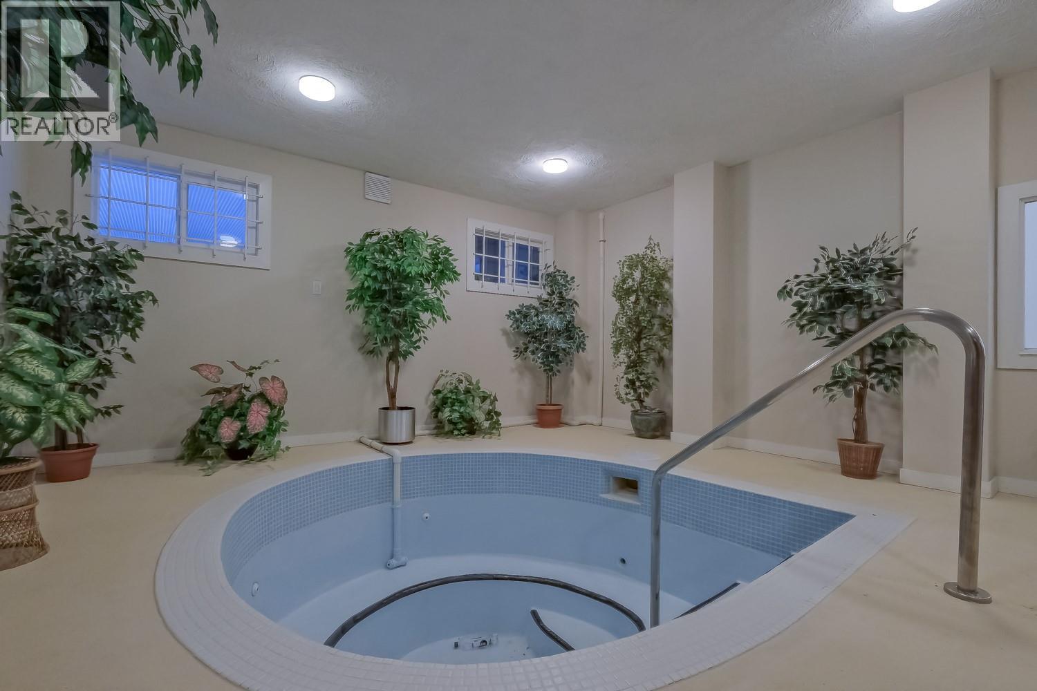 1915 Pacific Court Unit# 401, Kelowna, British Columbia  V1Y 8B3 - Photo 31 - 10382296