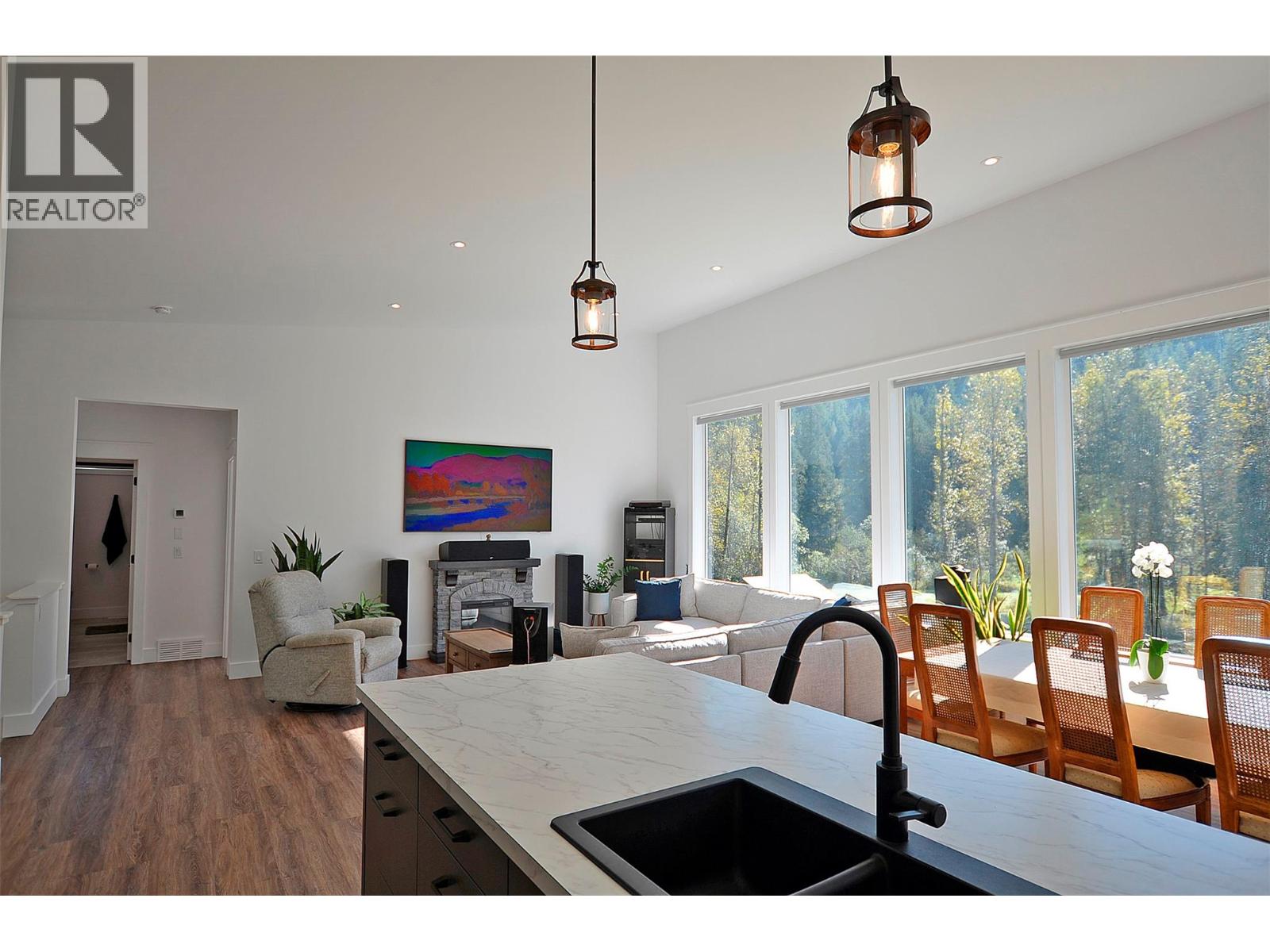 5916 Ferguson Frontage Road, Malakwa, British Columbia  V0E 2J0 - Photo 14 - 10382280