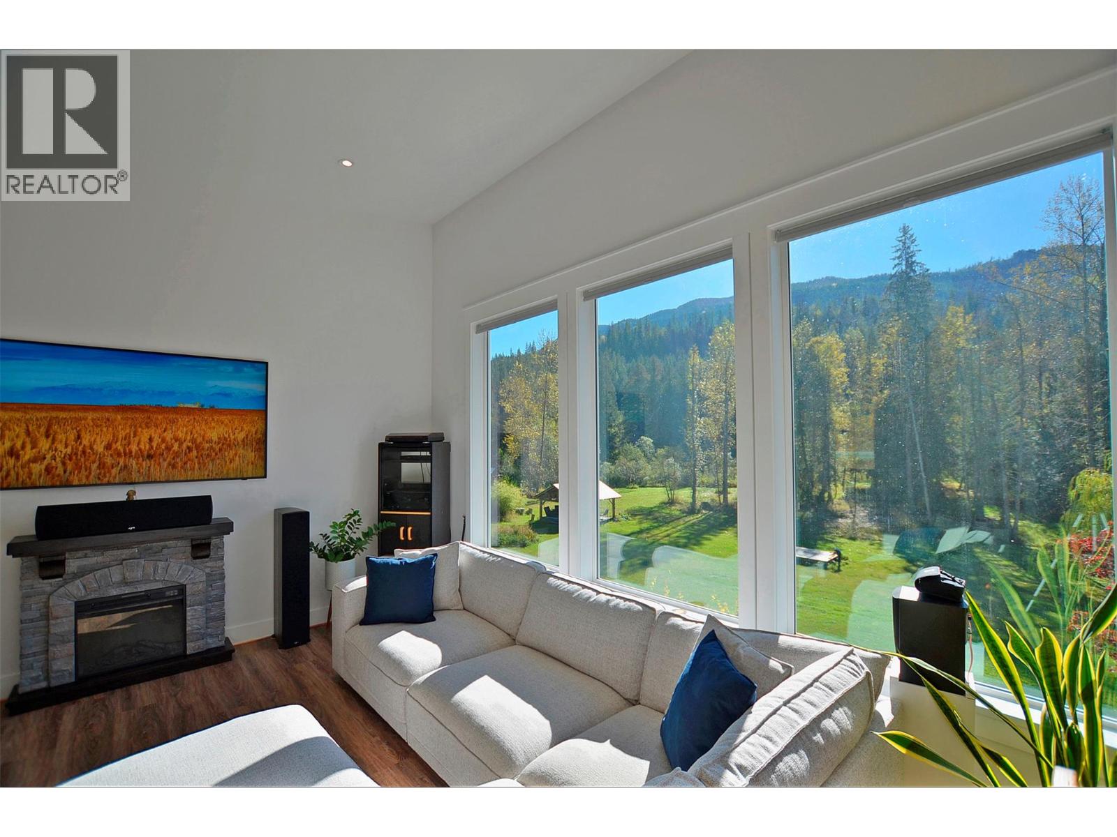 5916 Ferguson Frontage Road, Malakwa, British Columbia  V0E 2J0 - Photo 18 - 10382280