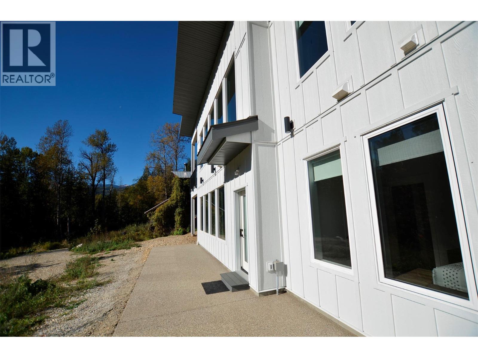 5916 Ferguson Frontage Road, Malakwa, British Columbia  V0E 2J0 - Photo 5 - 10382280