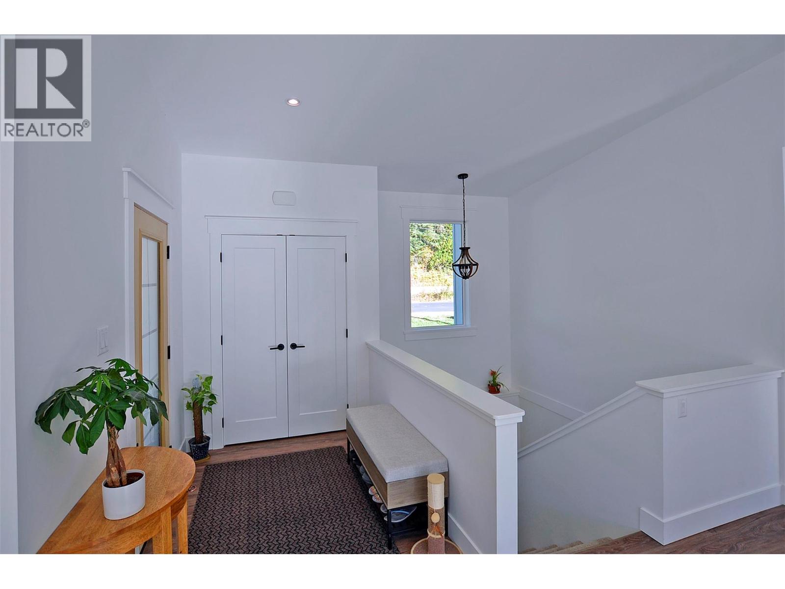 5916 Ferguson Frontage Road, Malakwa, British Columbia  V0E 2J0 - Photo 9 - 10382280