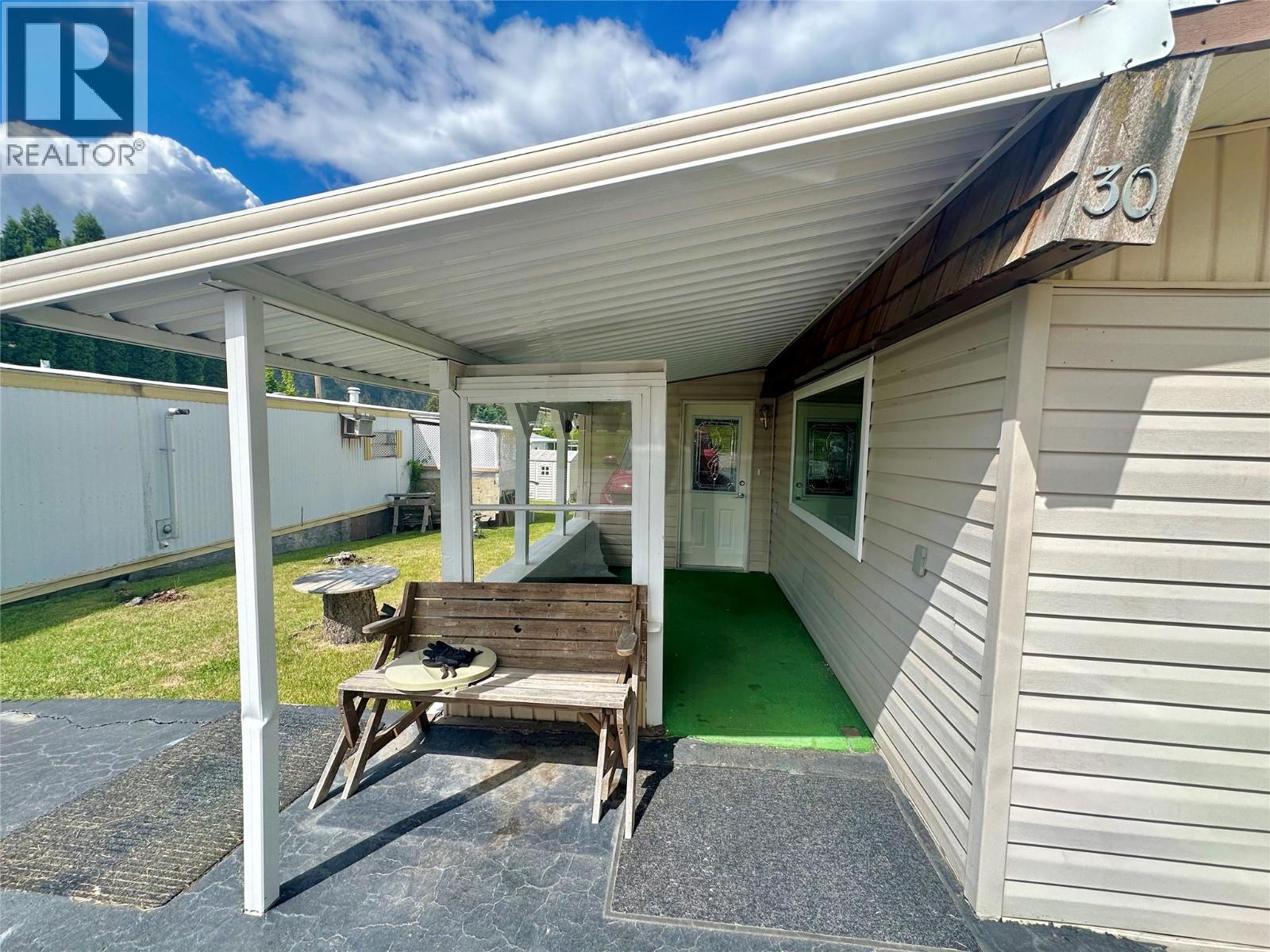 4505 Mclean Creek Road Unit# D30, Kaleden, British Columbia  V0H 1R1 - Photo 5 - 10382380