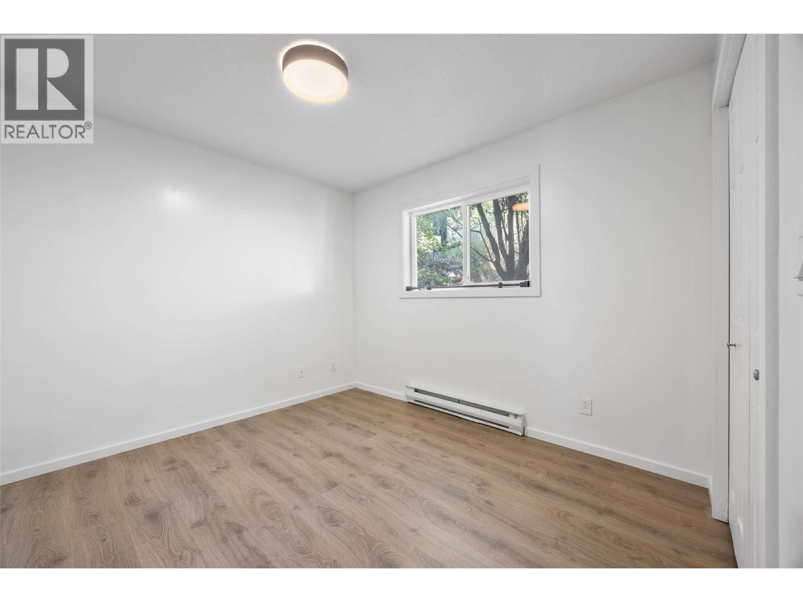 2725 Vickers Trail, Anglemont, British Columbia  V0E 1M8 - Photo 20 - 10382724