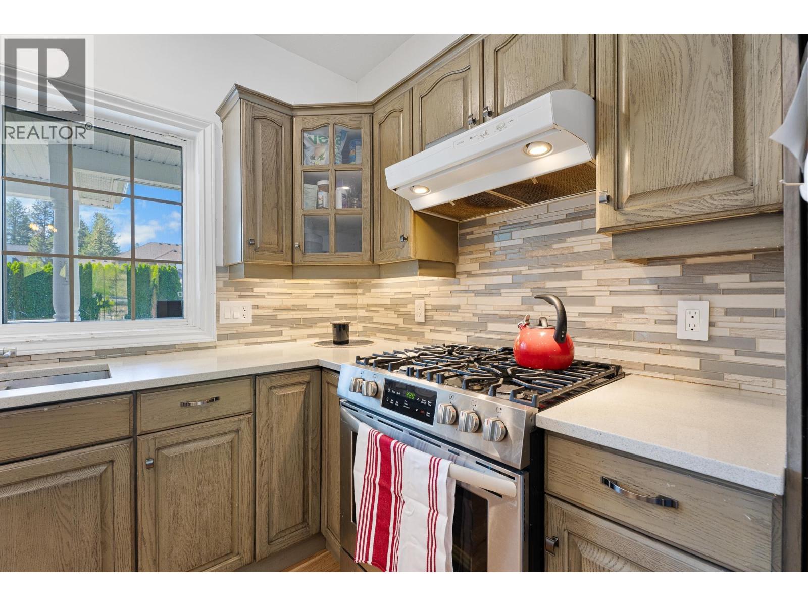 2079 Glenmohr Drive, Kamloops, British Columbia  V1S 1N4 - Photo 10 - 10382656