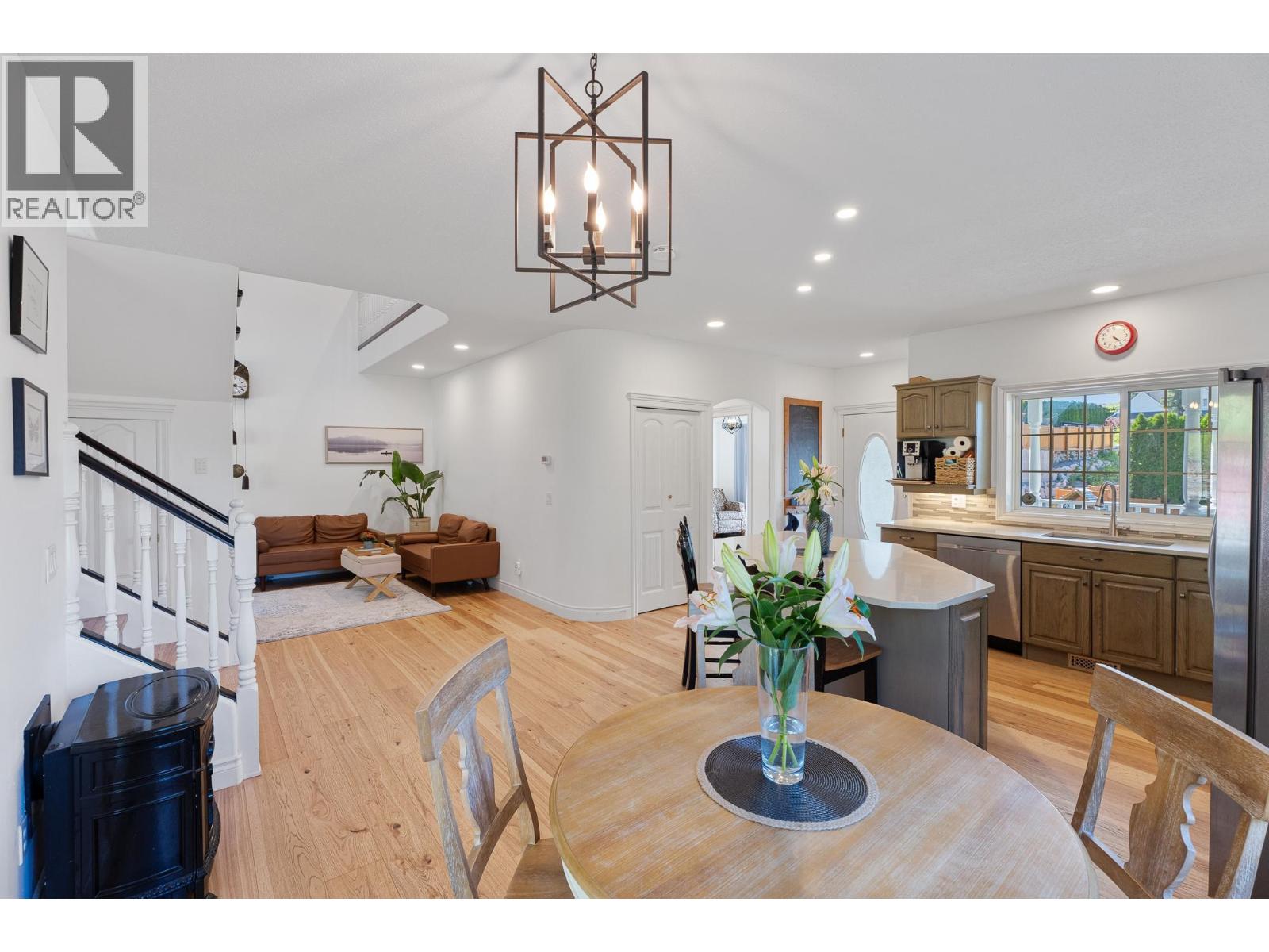 2079 Glenmohr Drive, Kamloops, British Columbia  V1S 1N4 - Photo 12 - 10382656