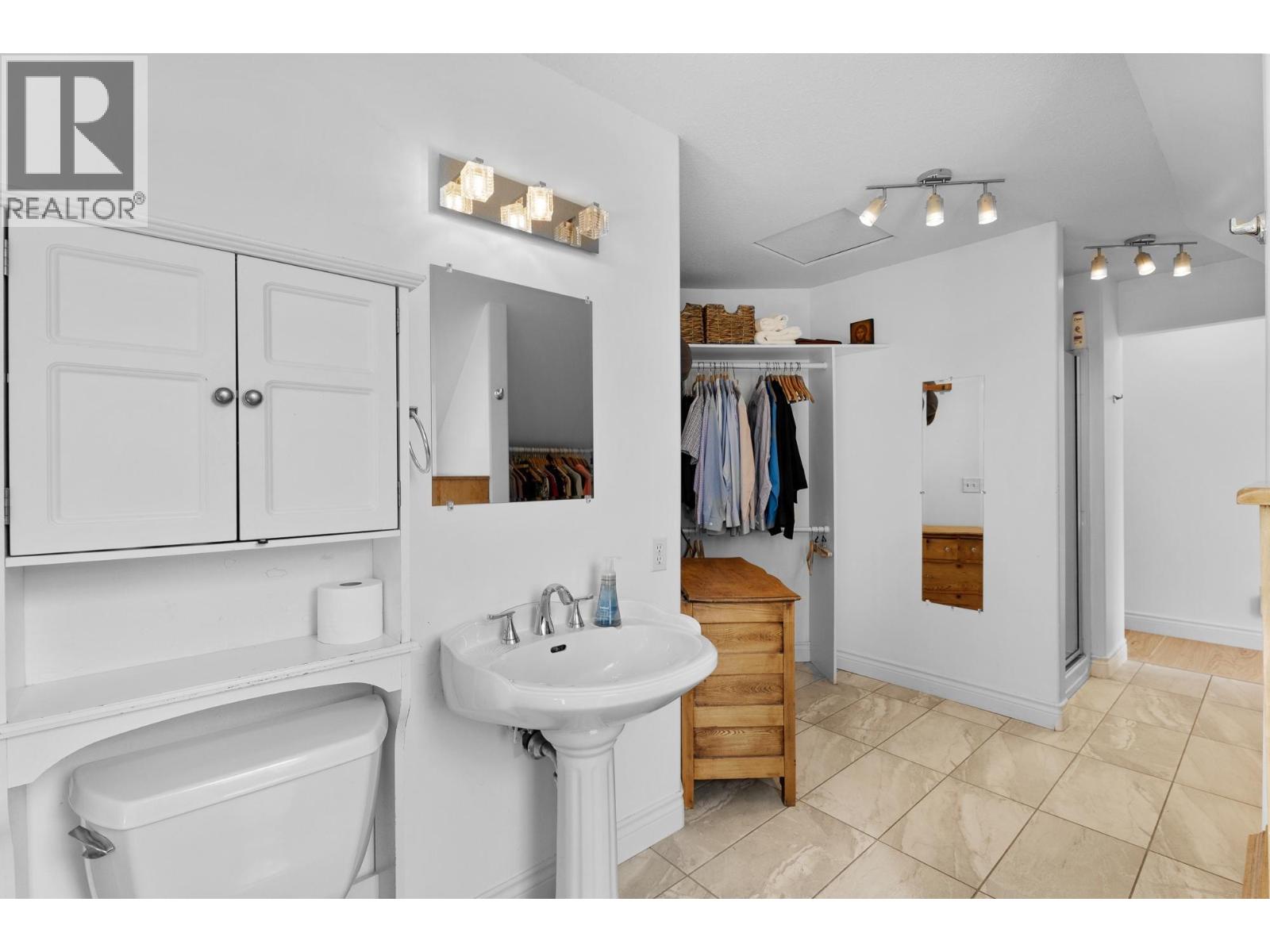 2079 Glenmohr Drive, Kamloops, British Columbia  V1S 1N4 - Photo 26 - 10382656