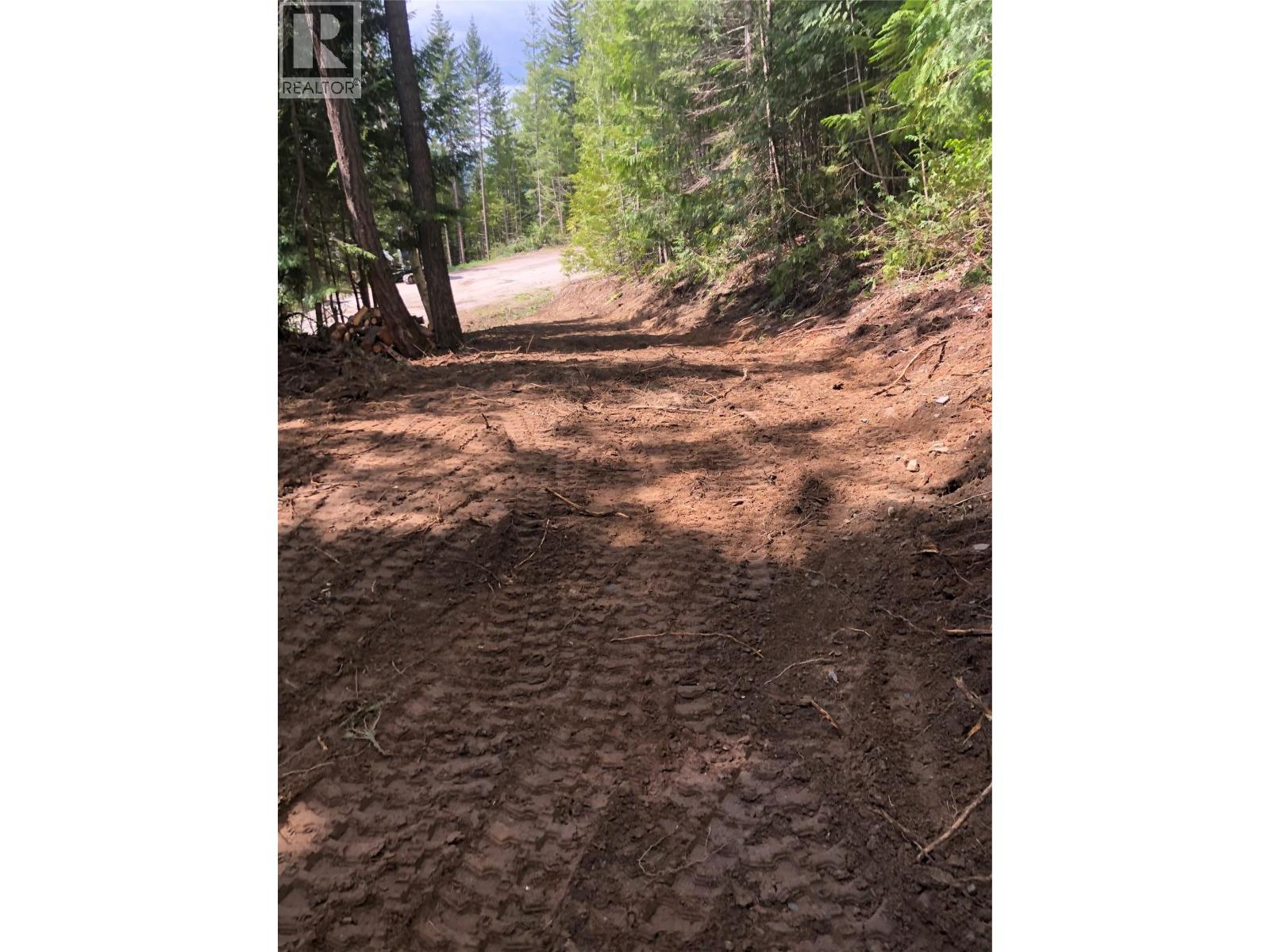 Lot 72 Anglemont Way, Anglemont, British Columbia  V0E 1M8 - Photo 5 - 10382307
