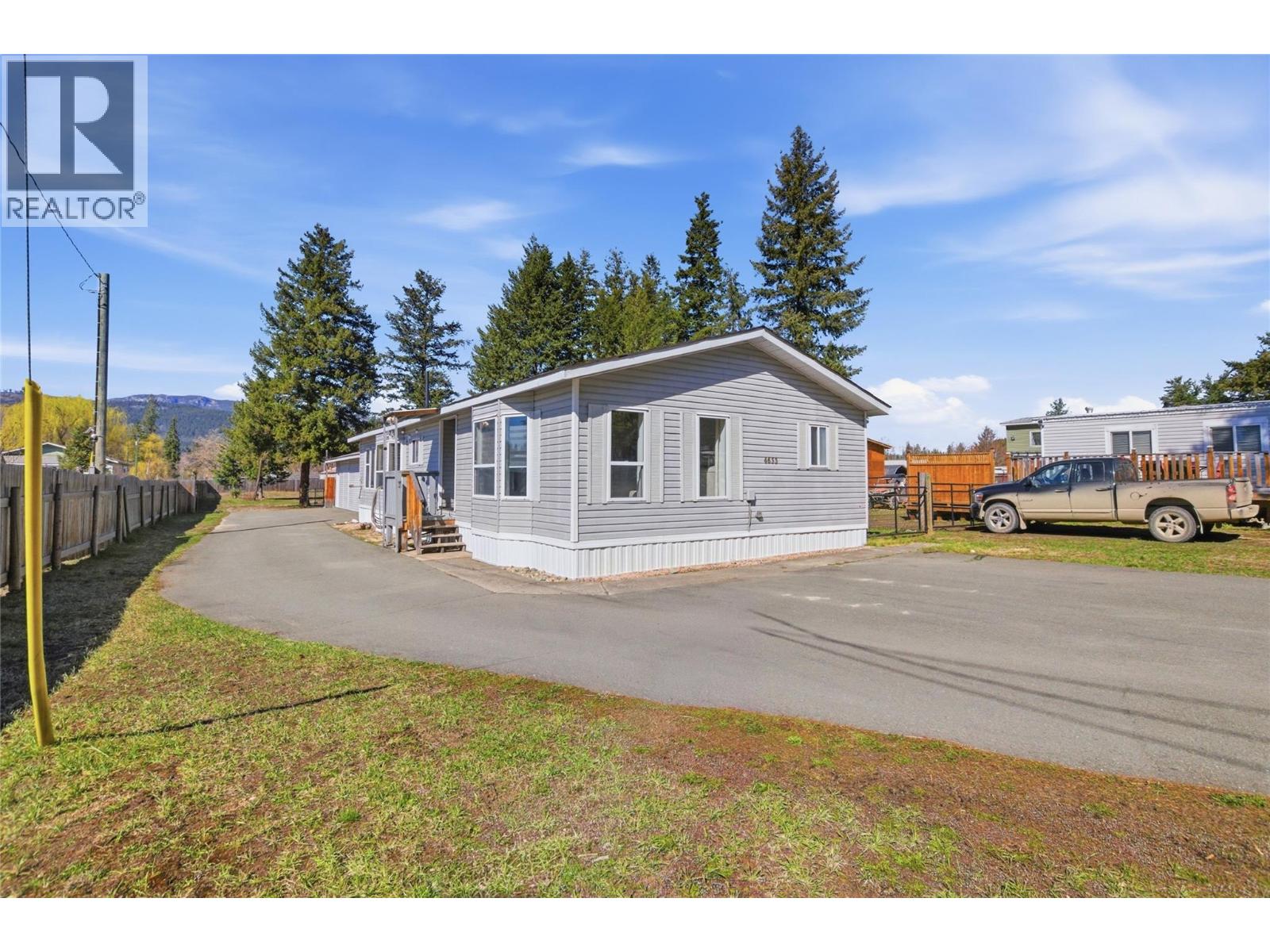 4633 Spruce Crescent, Barriere, British Columbia  V1E 1E0 - Photo 1 - 10382785