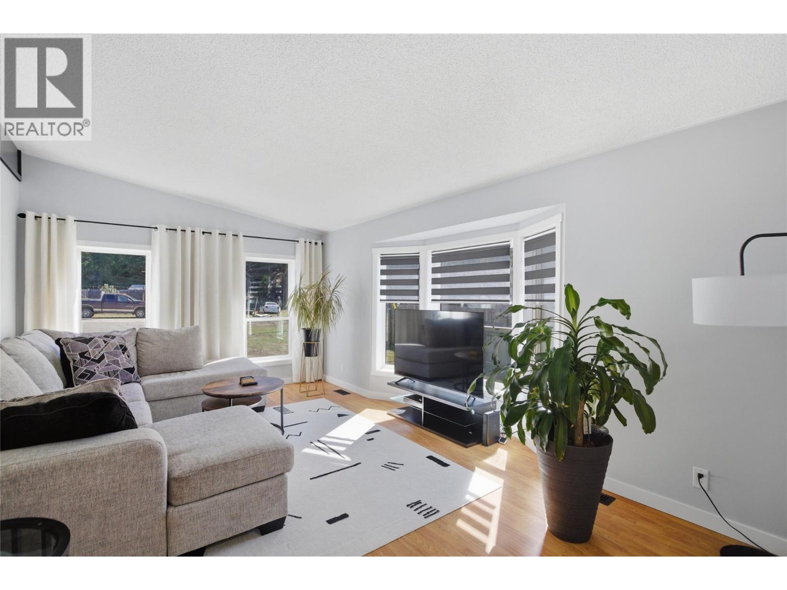 4633 Spruce Crescent, Barriere, British Columbia  V1E 1E0 - Photo 7 - 10382785