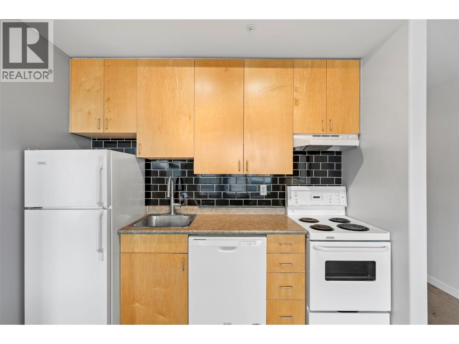 619 Victoria Street Unit# 702, Kamloops, British Columbia  V2C 6W7 - Photo 9 - 10382674