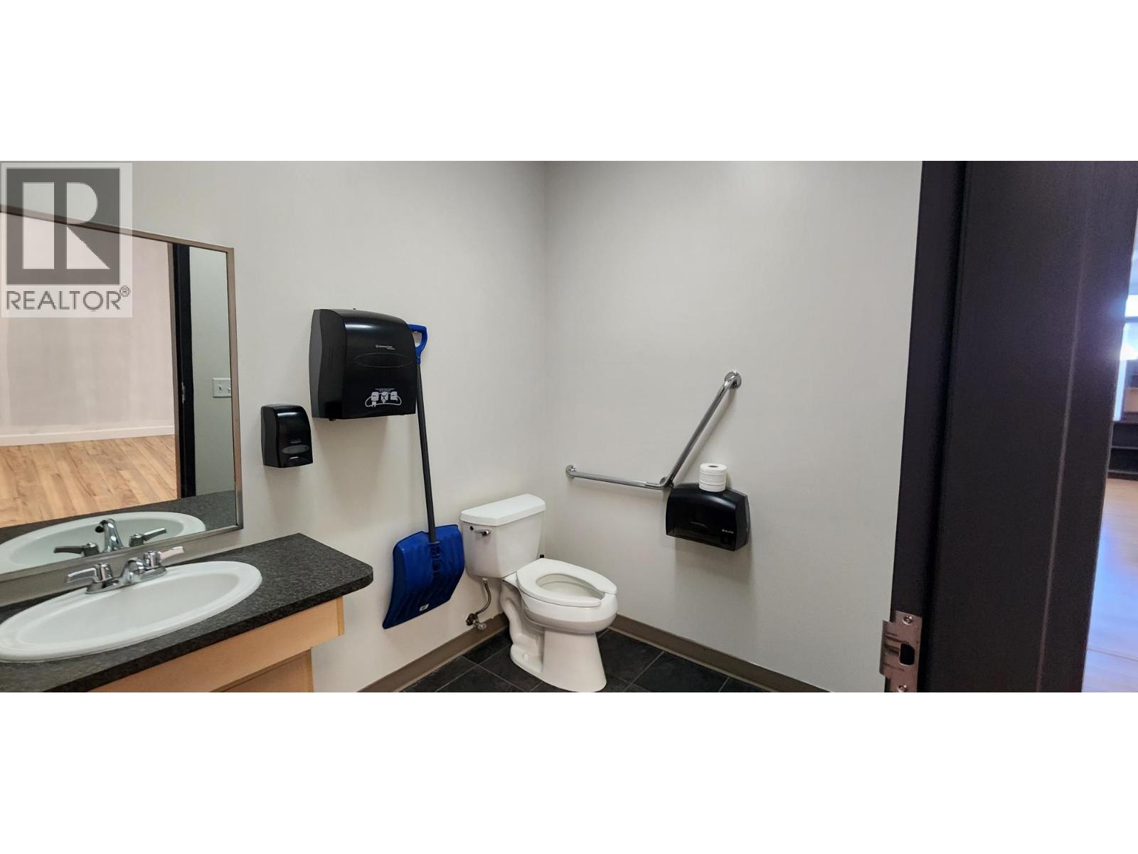 2500 53 Avenue Unit# 102, Vernon, British Columbia  V1T 8H9 - Photo 23 - 10382752