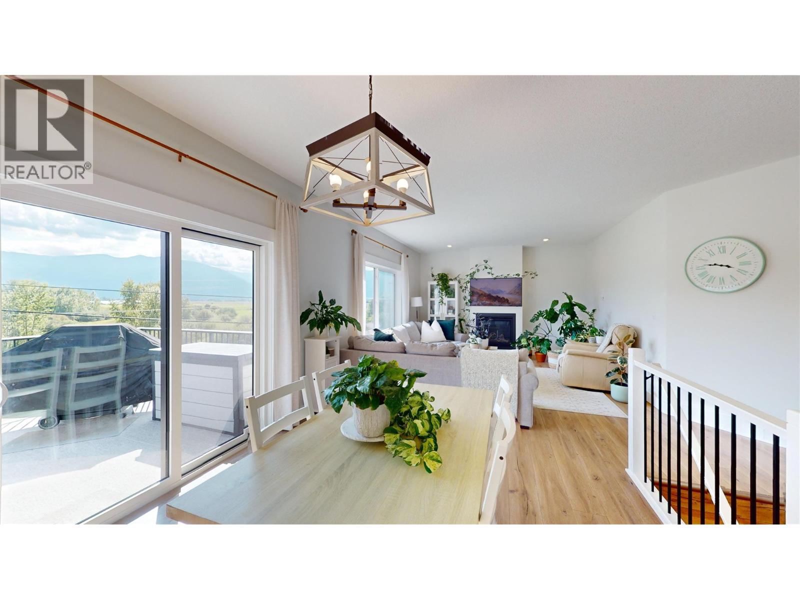 825 Selkirk Drive, Creston, British Columbia  V0B 1G3 - Photo 14 - 10379741