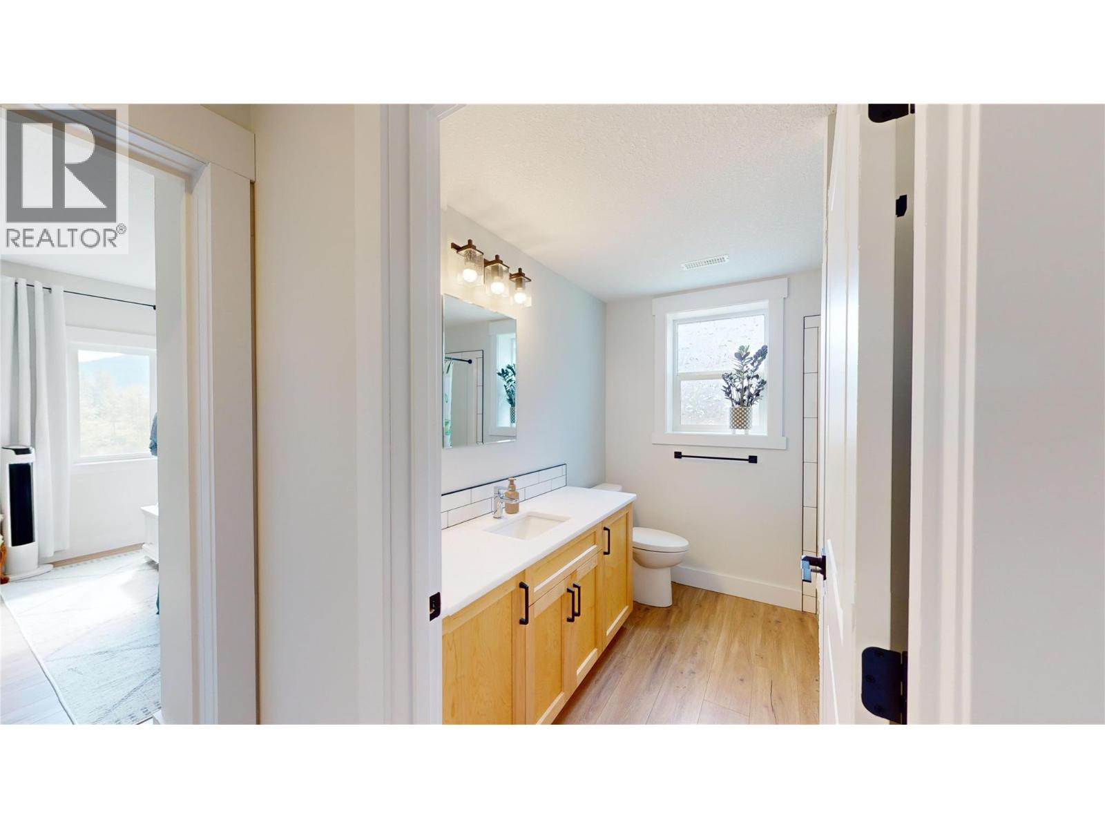 825 Selkirk Drive, Creston, British Columbia  V0B 1G3 - Photo 34 - 10379741