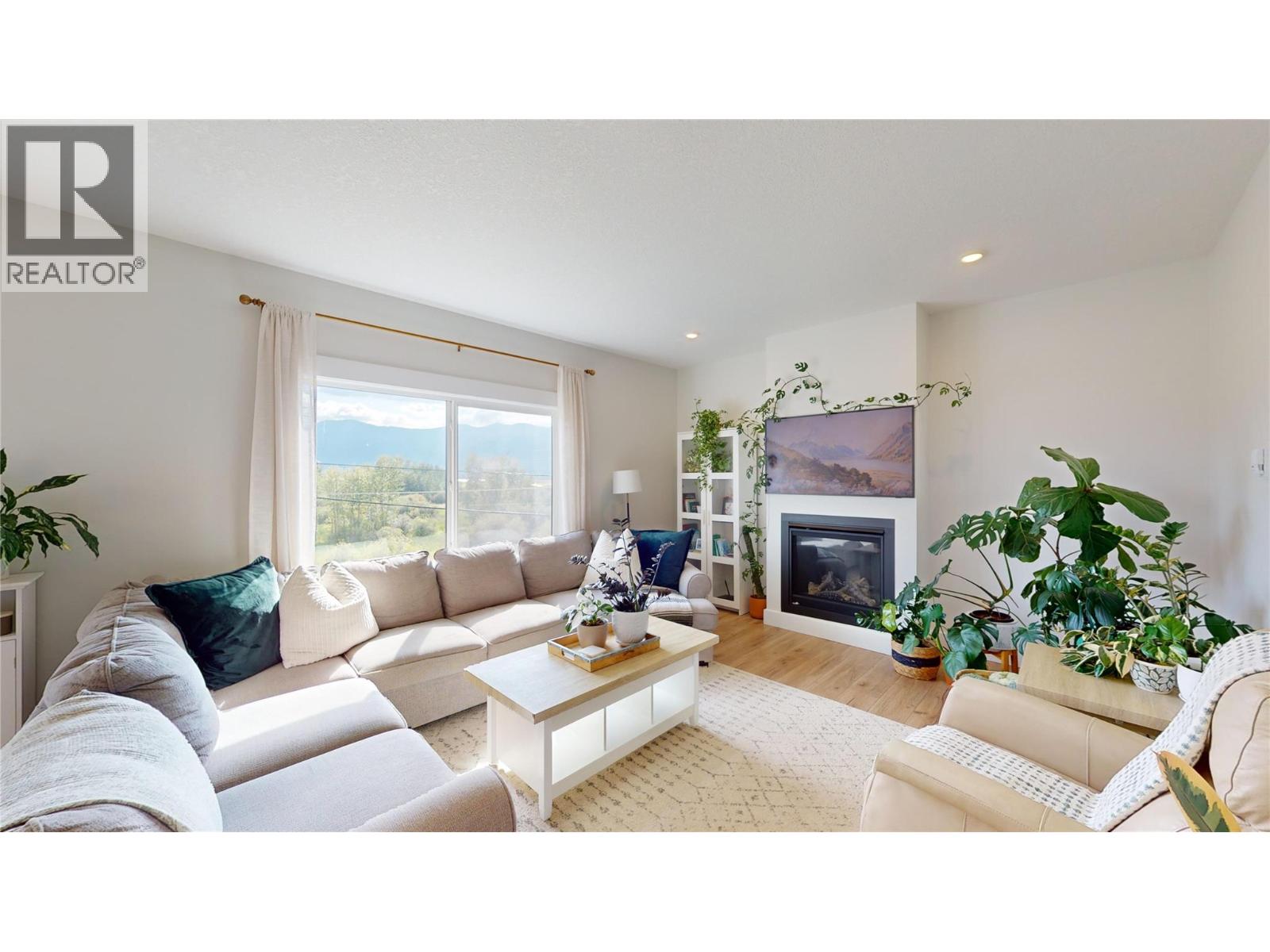 825 Selkirk Drive, Creston, British Columbia  V0B 1G3 - Photo 7 - 10379741